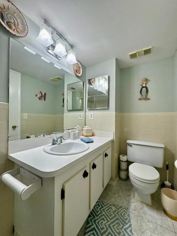 LUCERNE LAKES GOLF COLONY CONDOS 1 THRU 12 AND 14 - Residential Lease