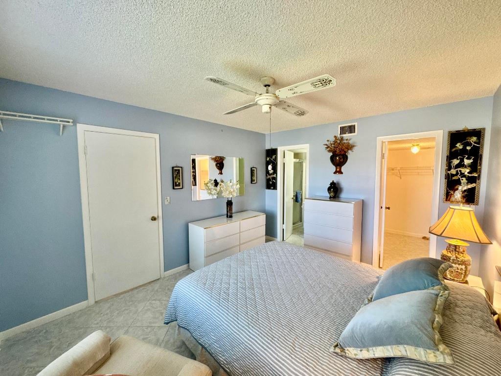 LUCERNE LAKES GOLF COLONY CONDOS 1 THRU 12 AND 14 - Residential Lease