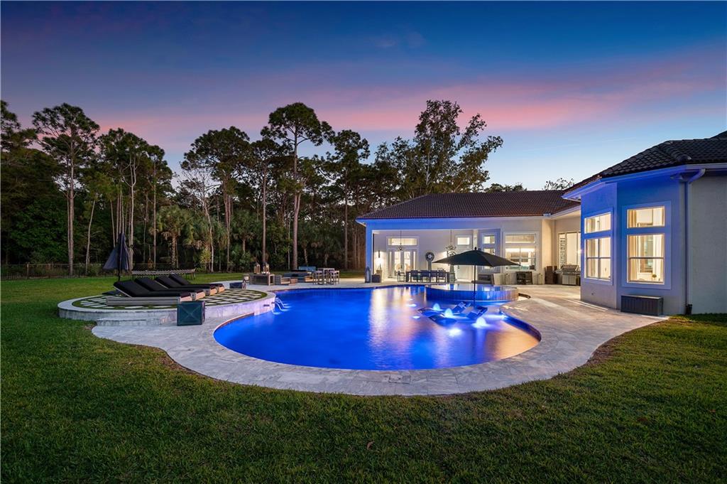 Pinehurst Woods 166-14 B - Residential