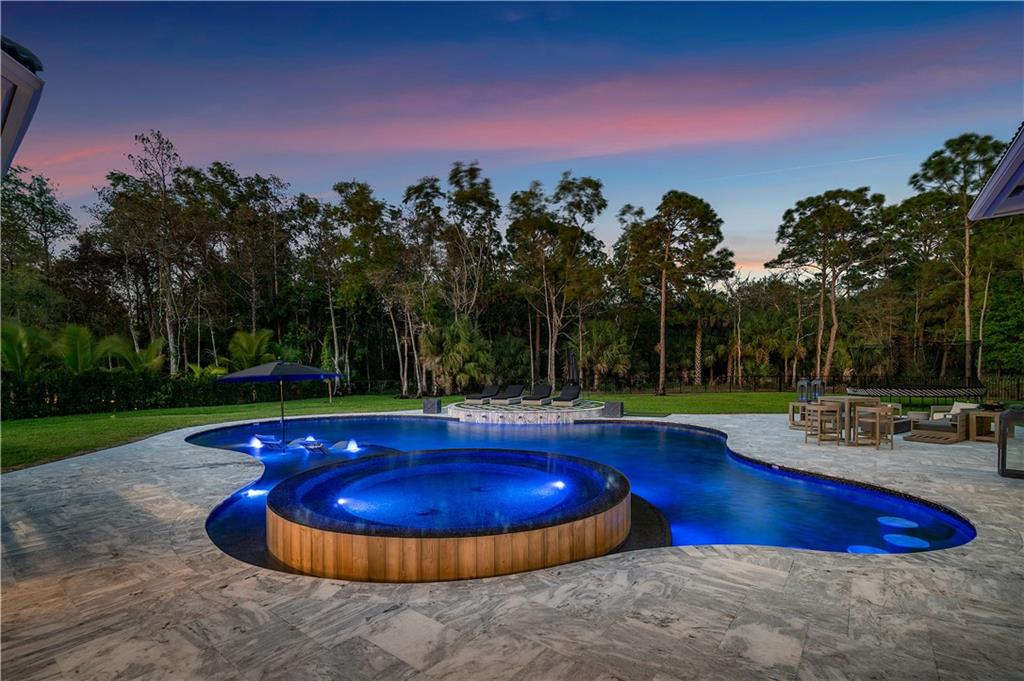 Pinehurst Woods 166-14 B - Residential
