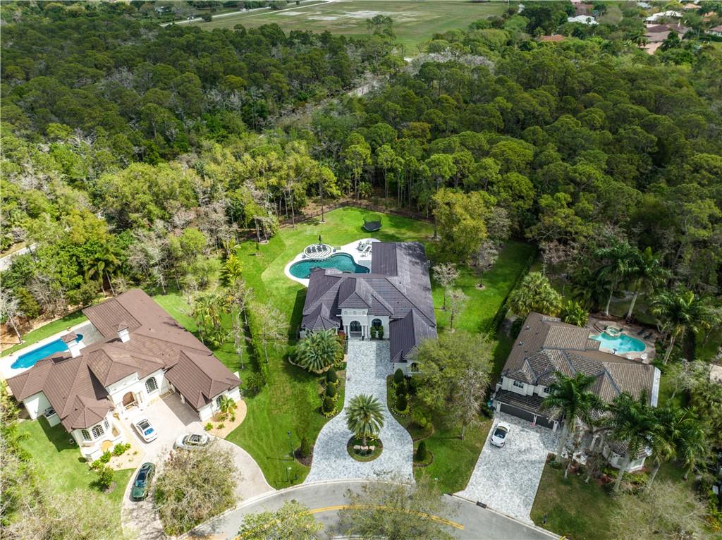 Pinehurst Woods 166-14 B - Residential