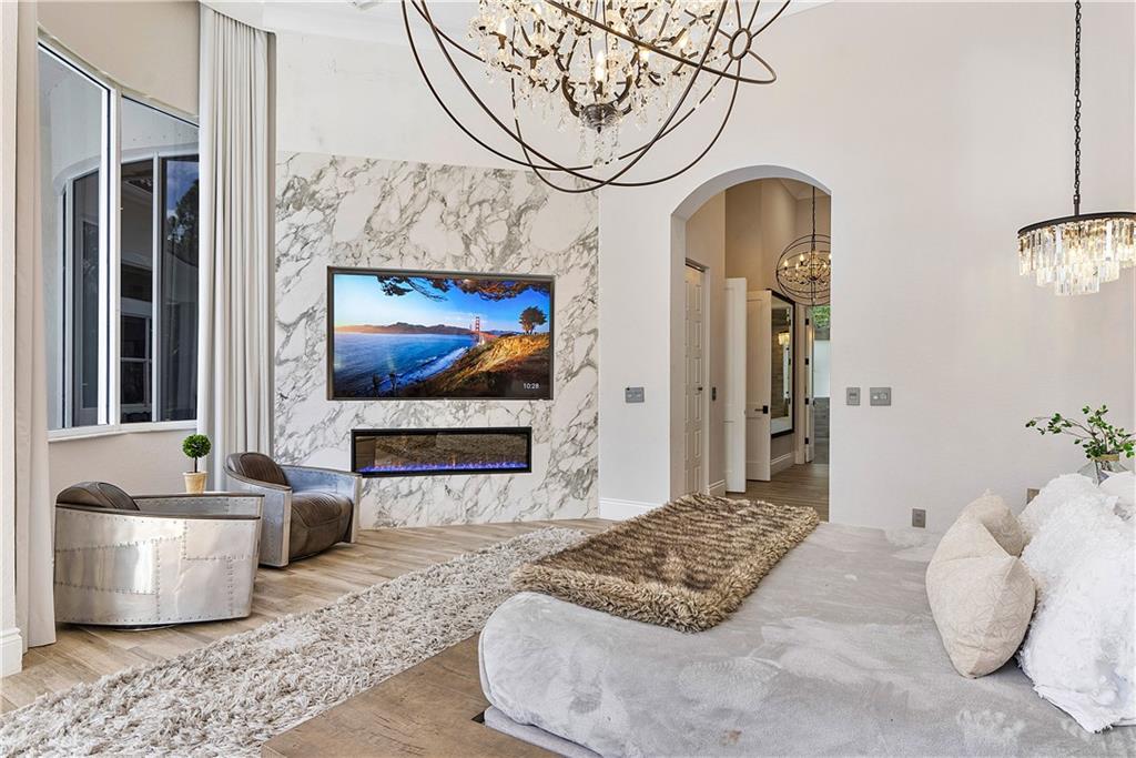 Pinehurst Woods 166-14 B - Residential