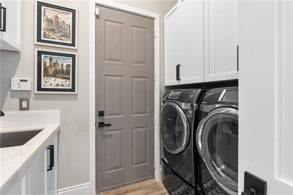 Pinehurst Woods 166-14 B - Residential