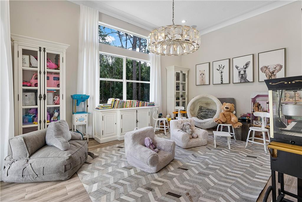 Pinehurst Woods 166-14 B - Residential
