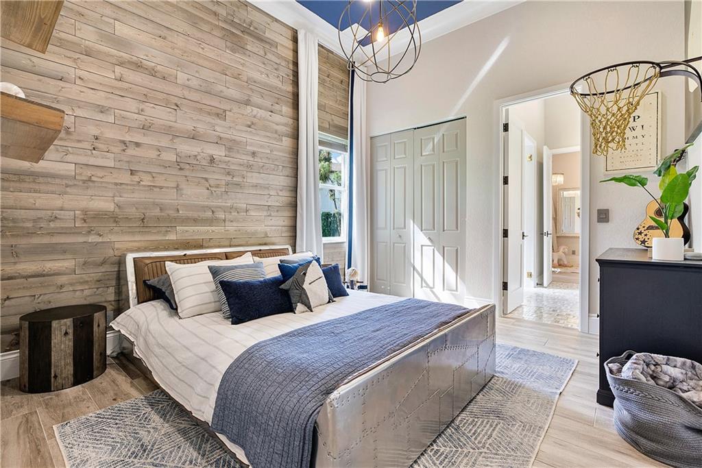 Pinehurst Woods 166-14 B - Residential