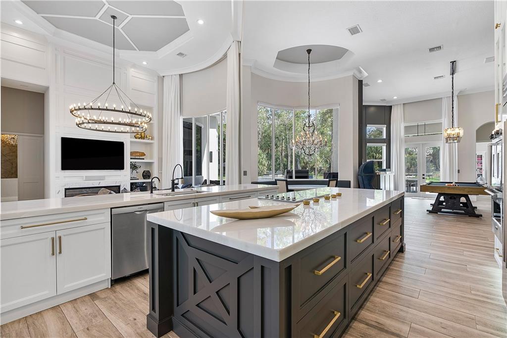 Pinehurst Woods 166-14 B - Residential