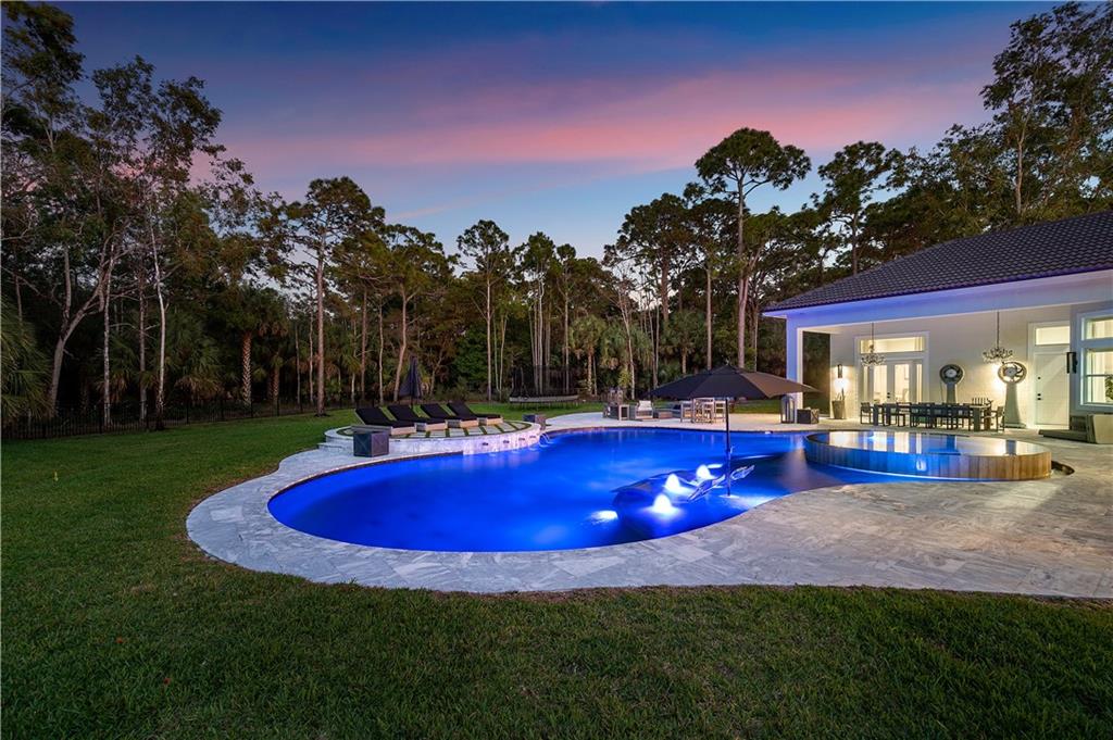 Pinehurst Woods 166-14 B - Residential