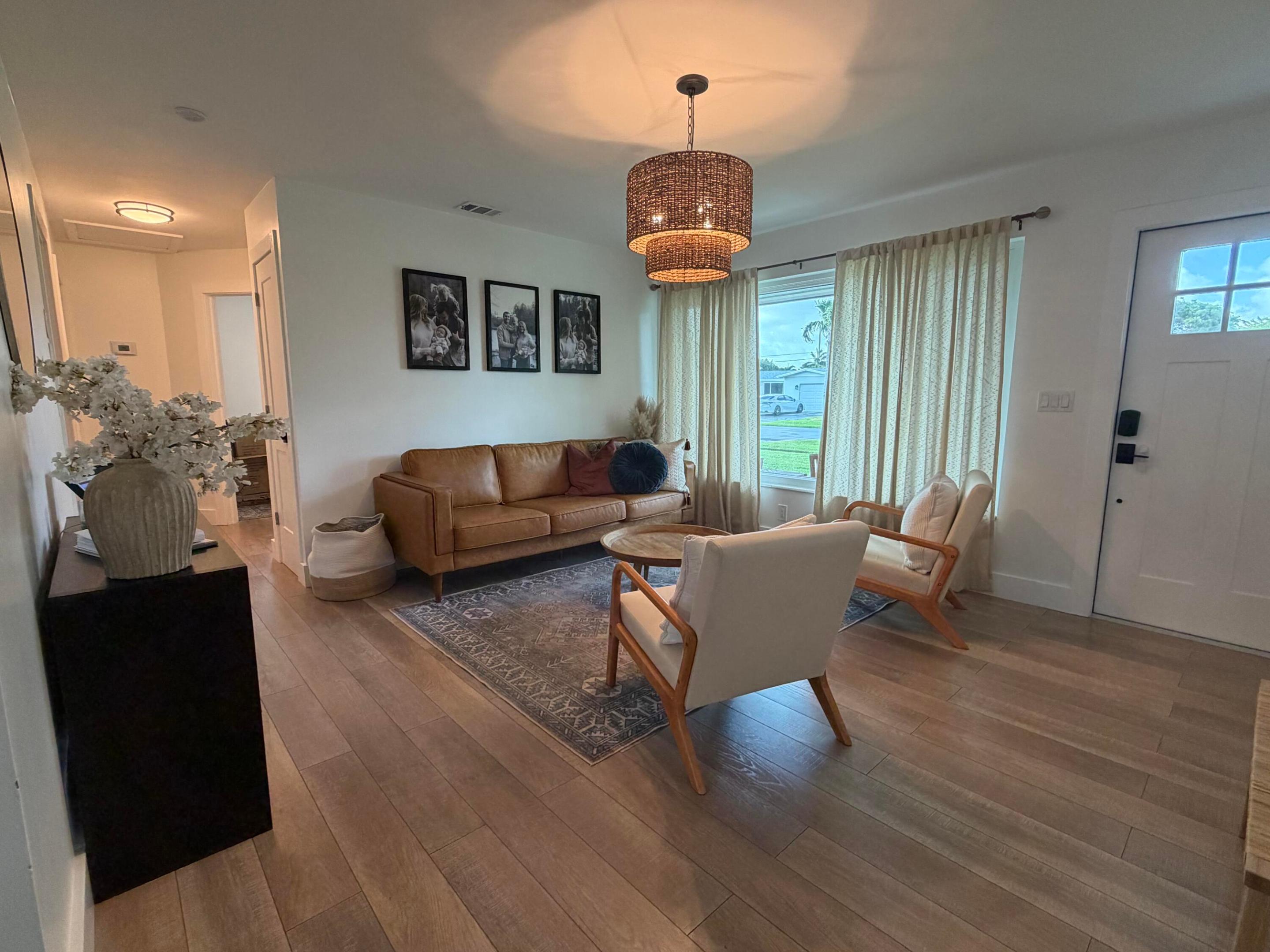 BAHAMA HEIGHTS 3 - Residential Lease