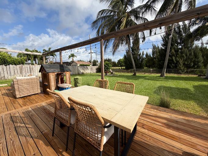 BAHAMA HEIGHTS 3 - Residential Lease