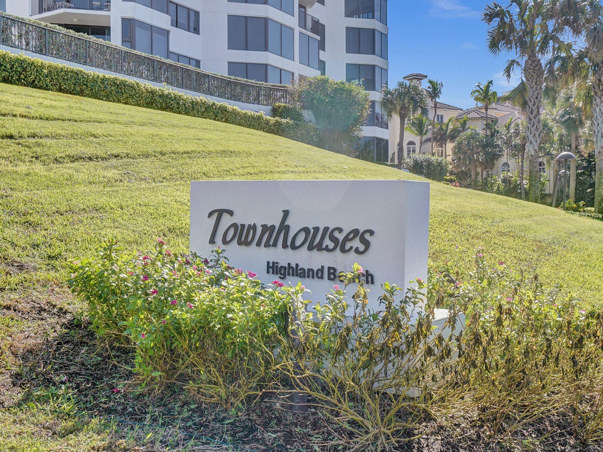 TOWNHOUSES OF HIGHLAND BE - Residential