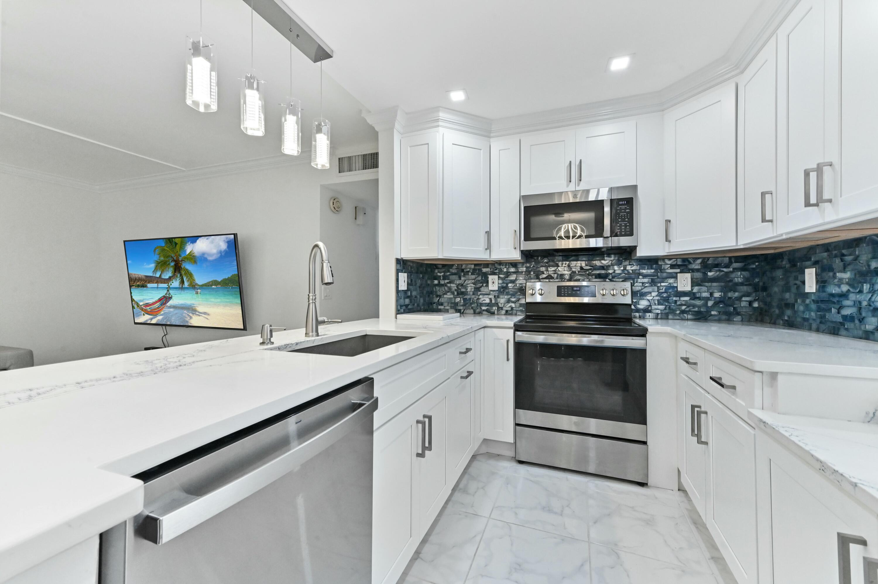 KINGS POINT - Residential Lease