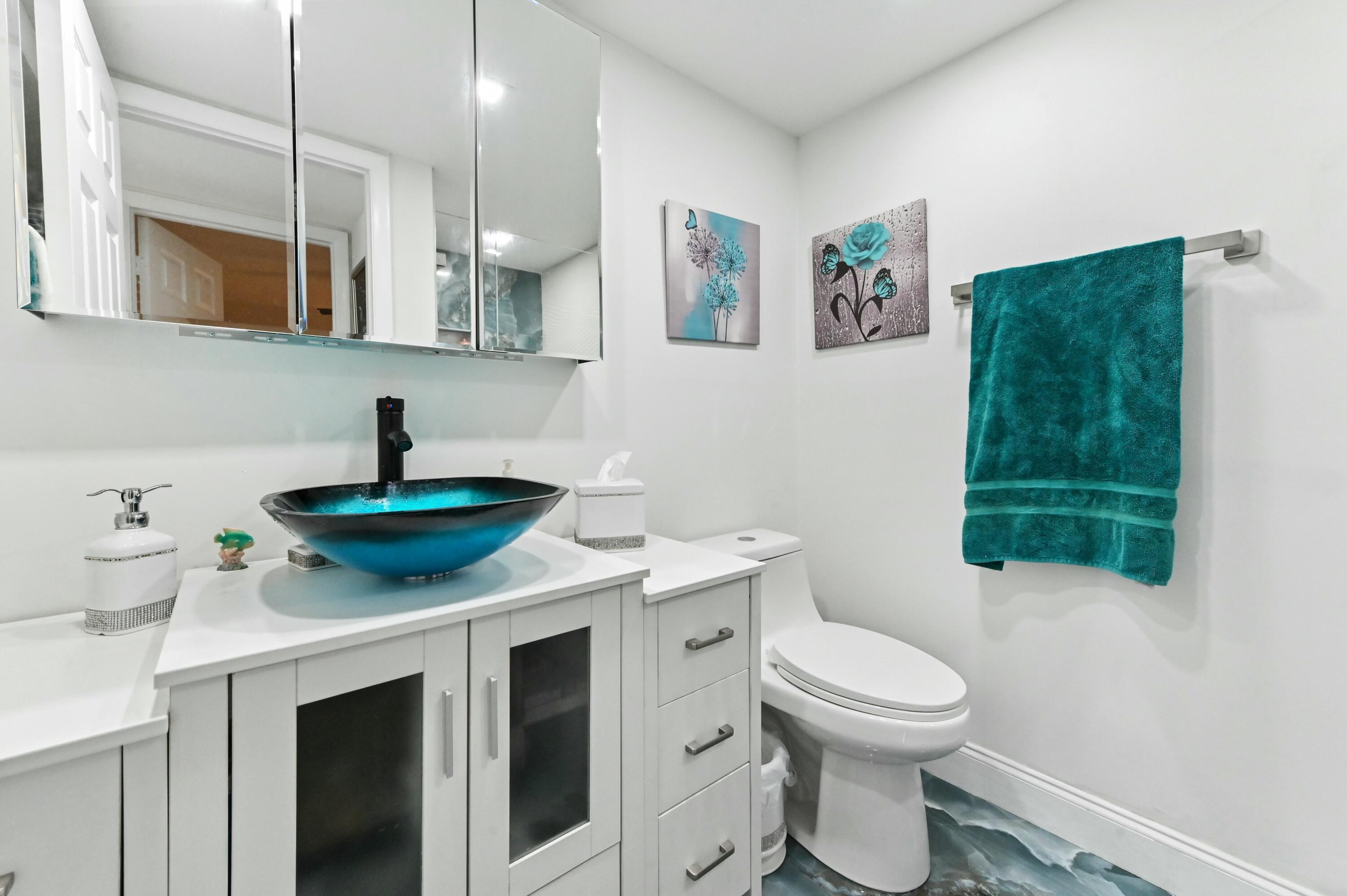 KINGS POINT - Residential Lease