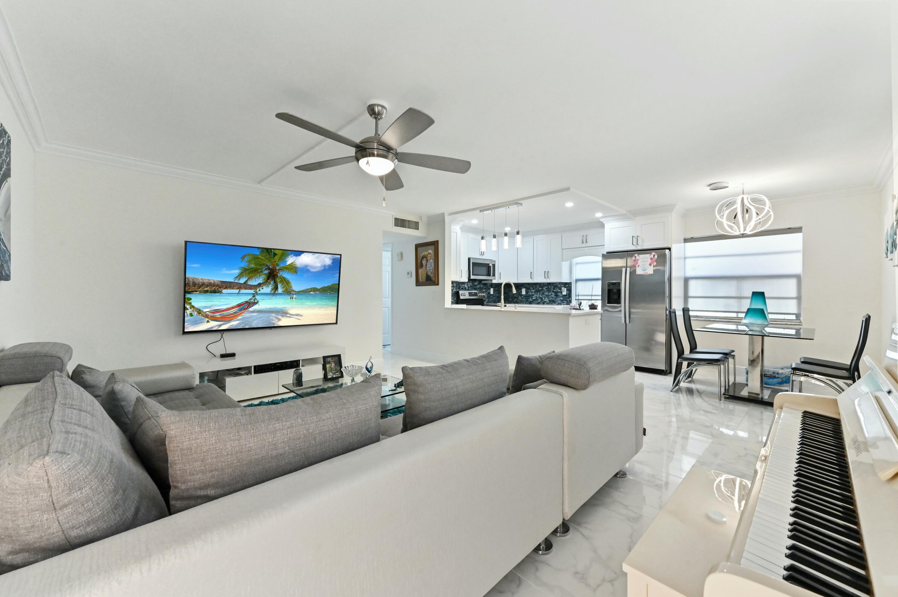 KINGS POINT - Residential Lease