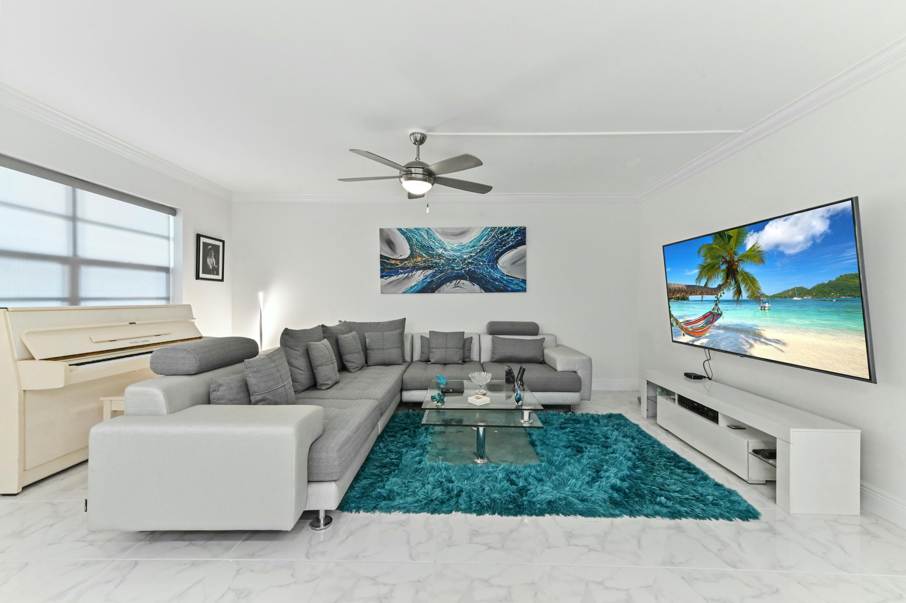 KINGS POINT - Residential Lease