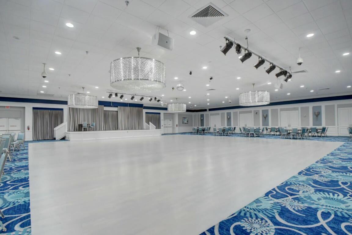 KINGS POINT - Residential Lease