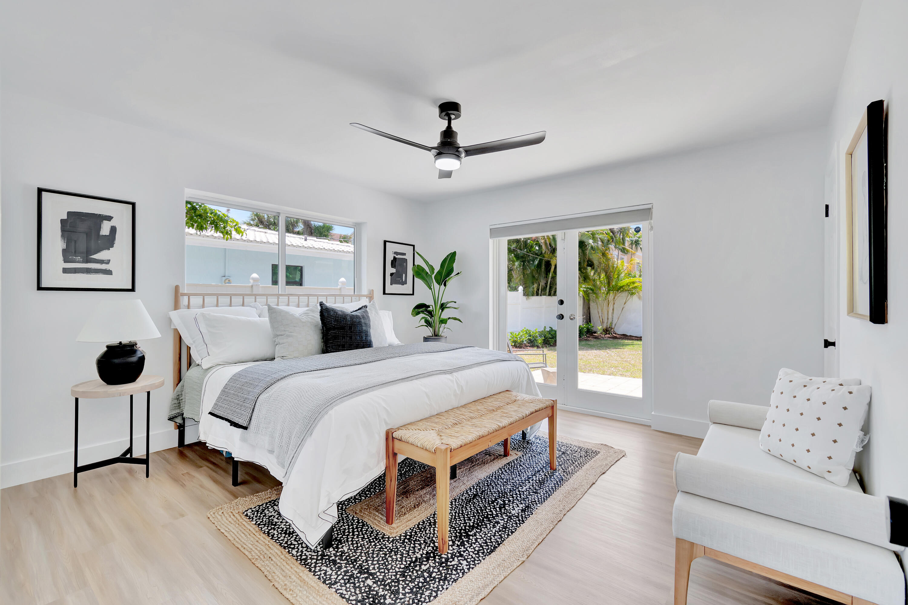 LAS PALMAS PARK - Residential Lease