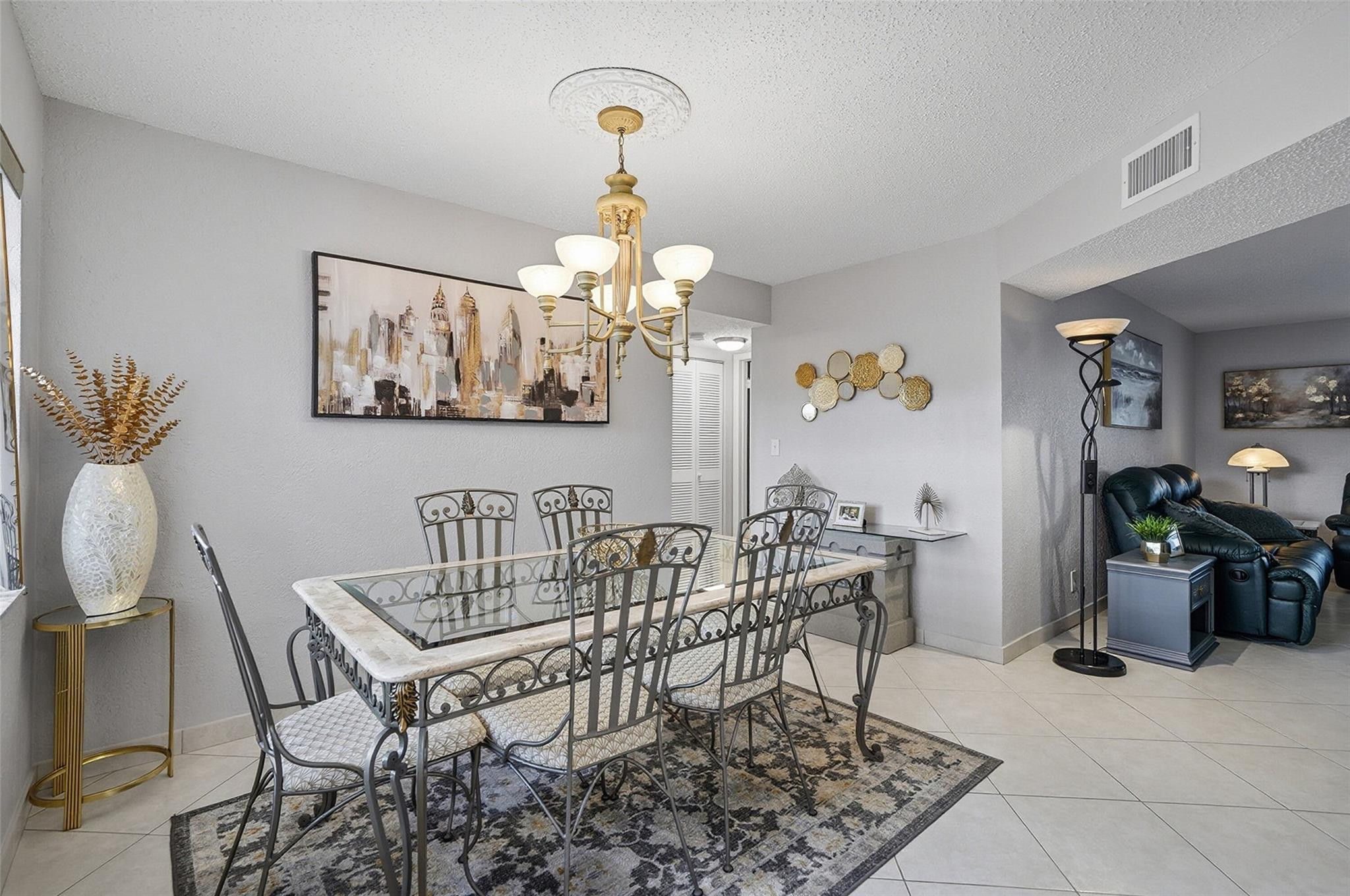 TOPAZ SOUTH CONDO - Residential