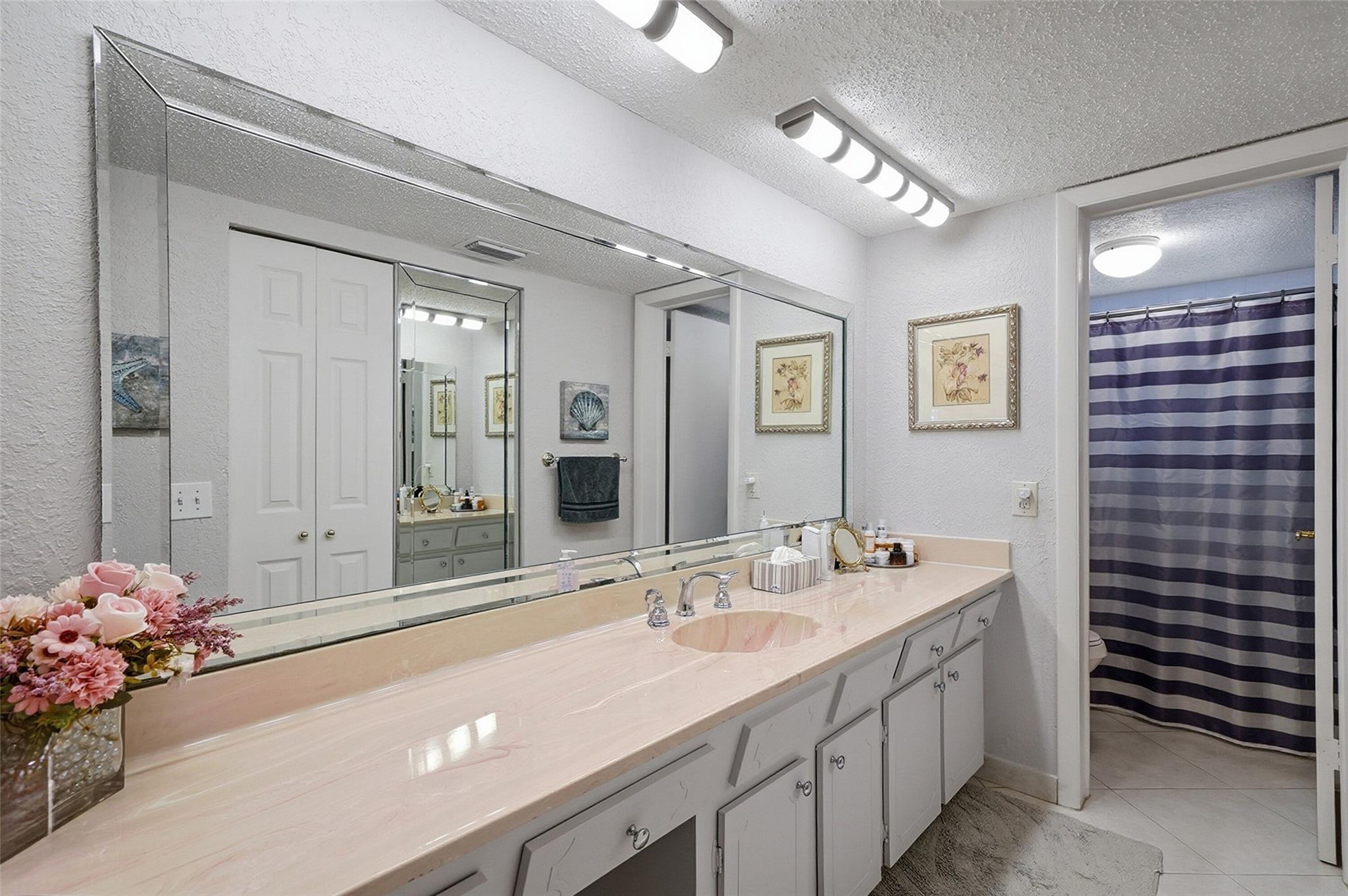 TOPAZ SOUTH CONDO - Residential
