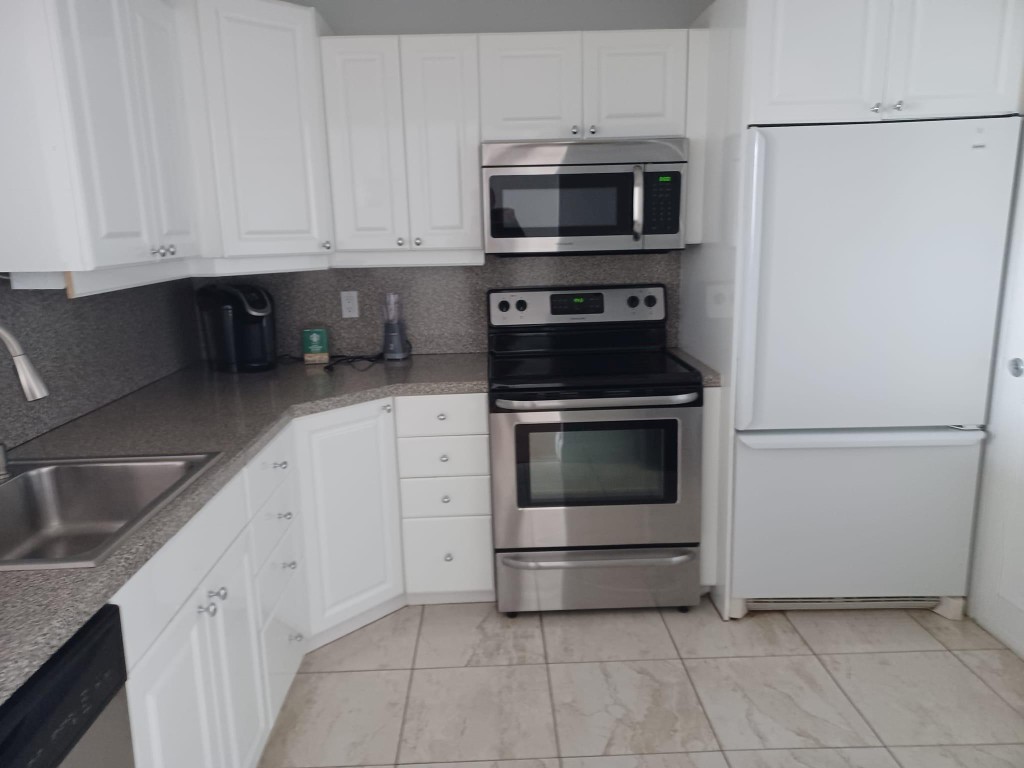 East Point Towers - Residential