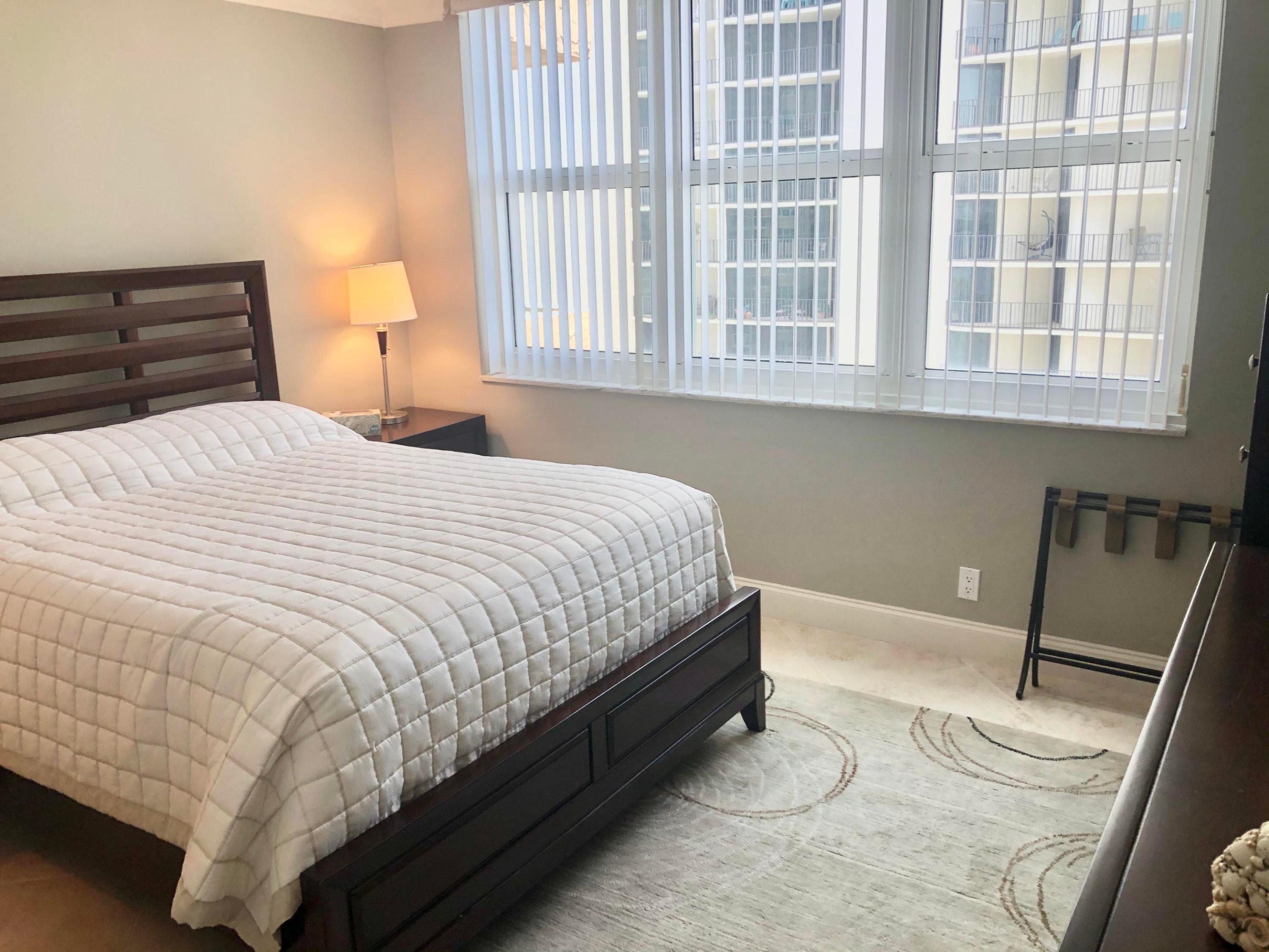 AQUARIUS CONDO - Residential