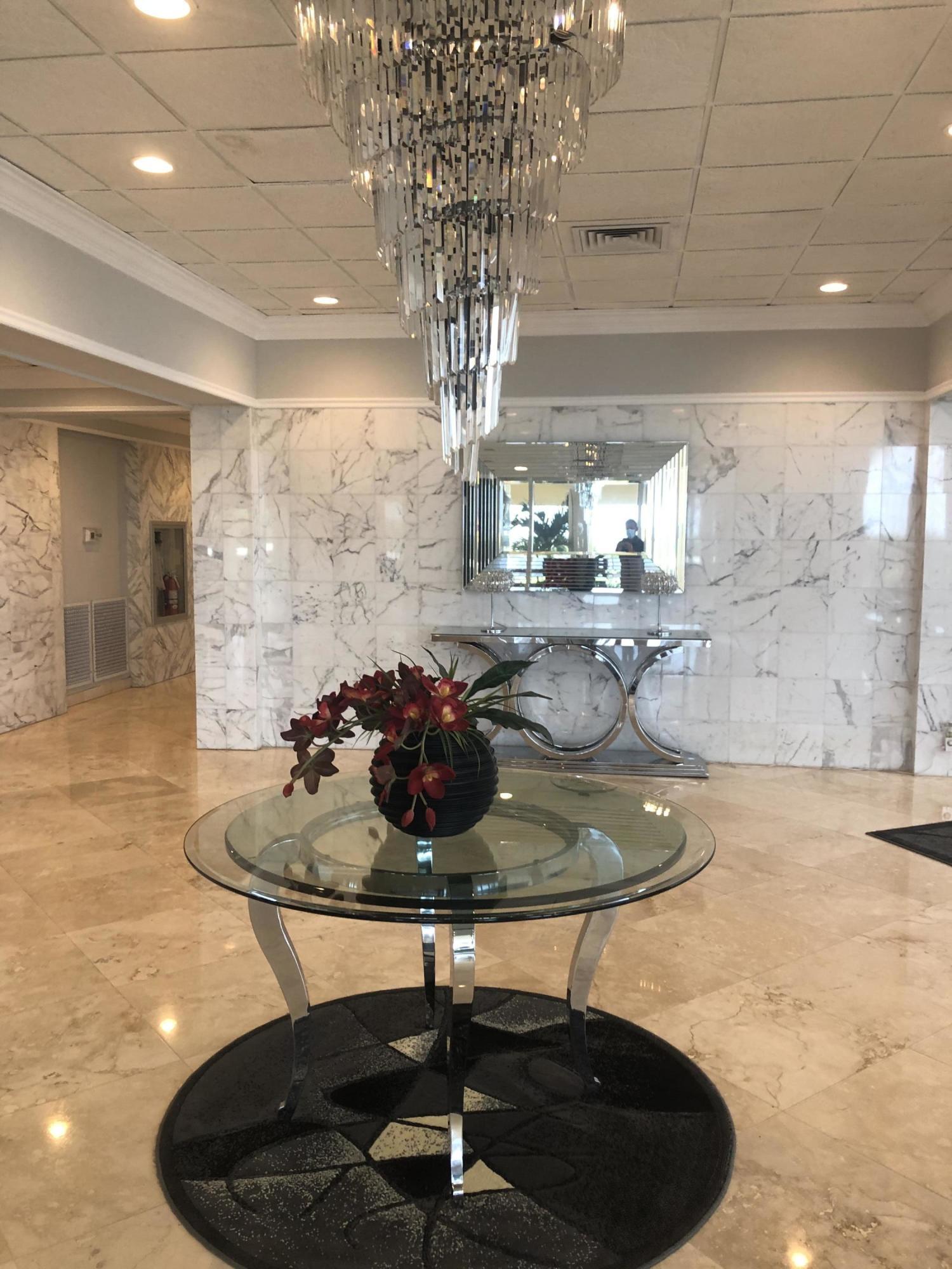 AQUARIUS CONDO - Residential