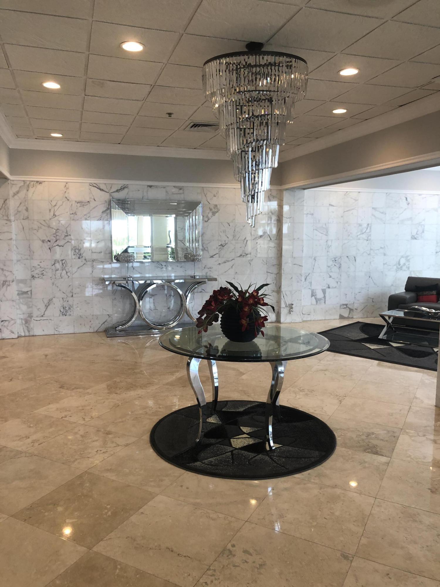 AQUARIUS CONDO - Residential