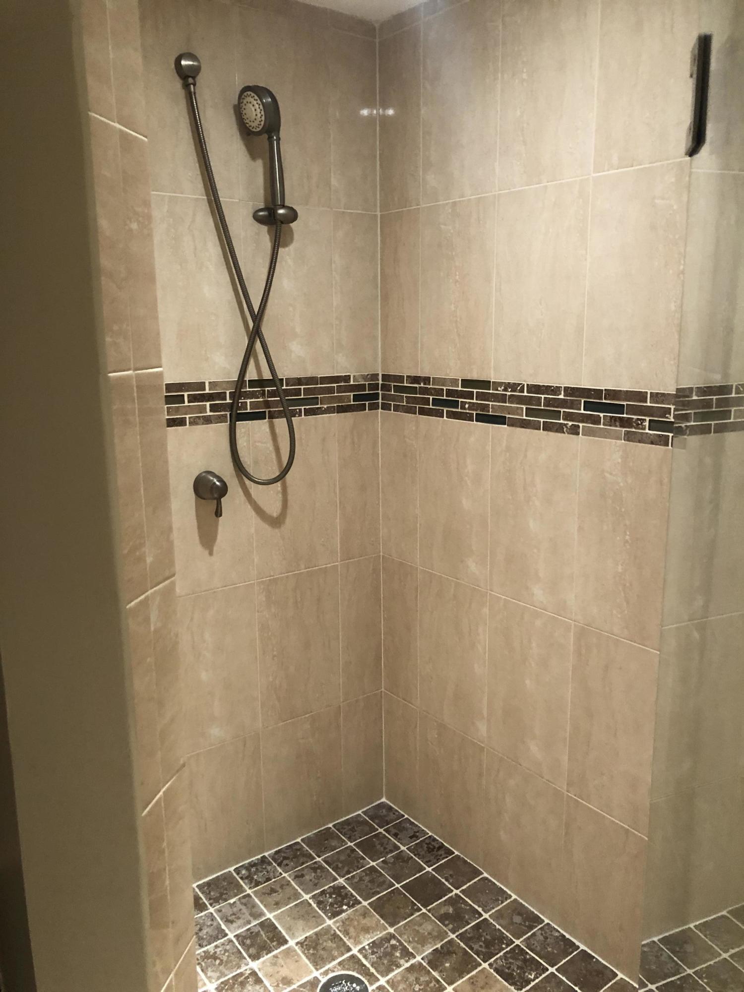 AQUARIUS CONDO - Residential