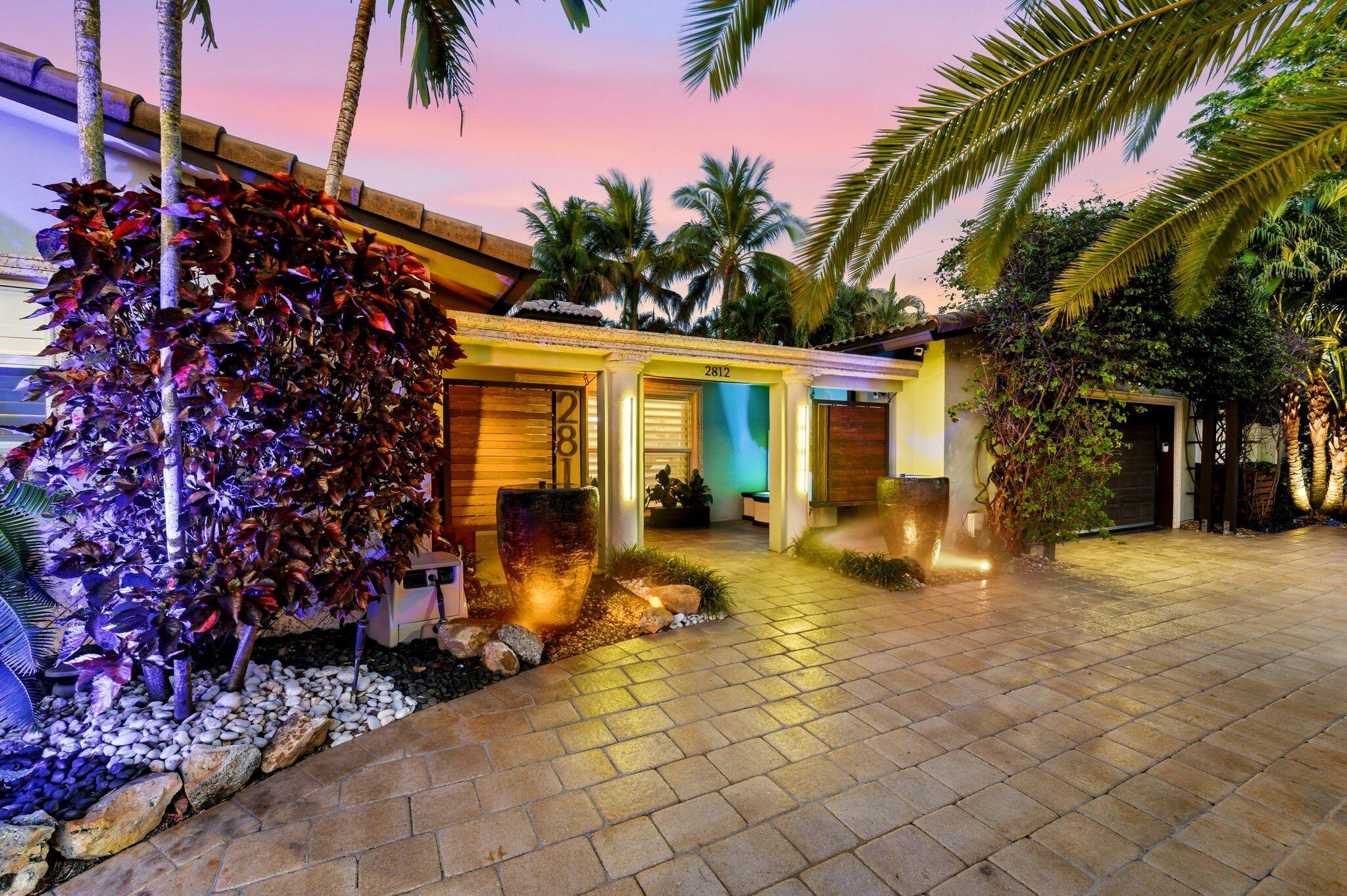 JENADA ISLE - Residential