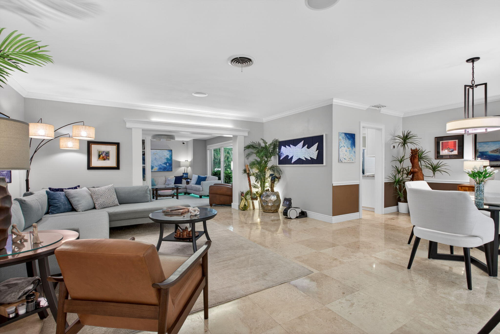 JENADA ISLE - Residential