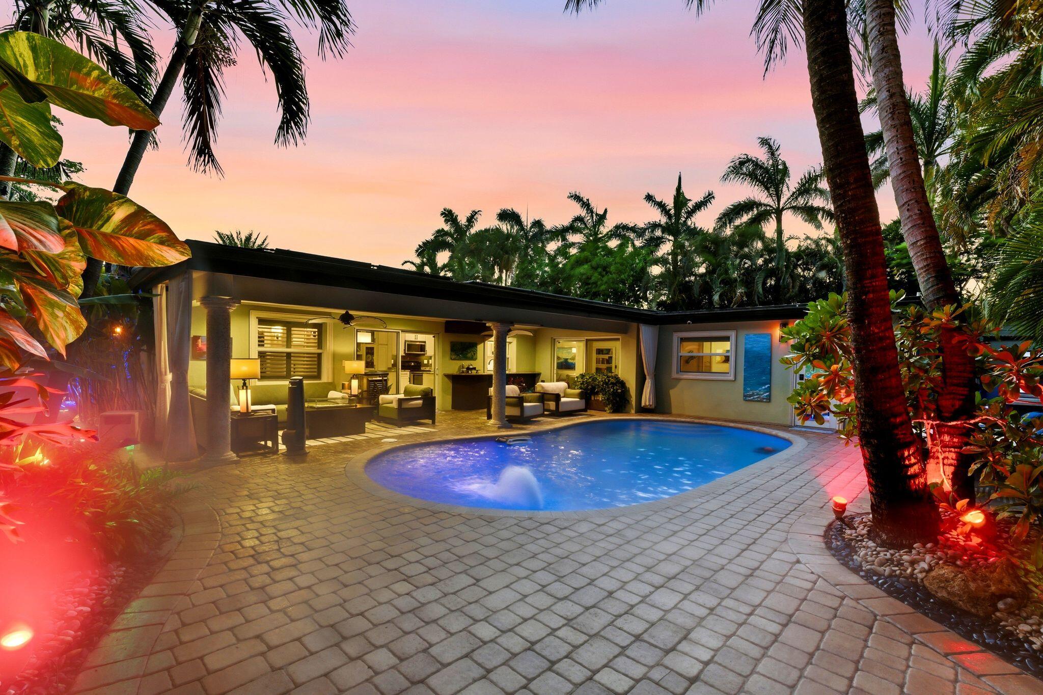 JENADA ISLE - Residential