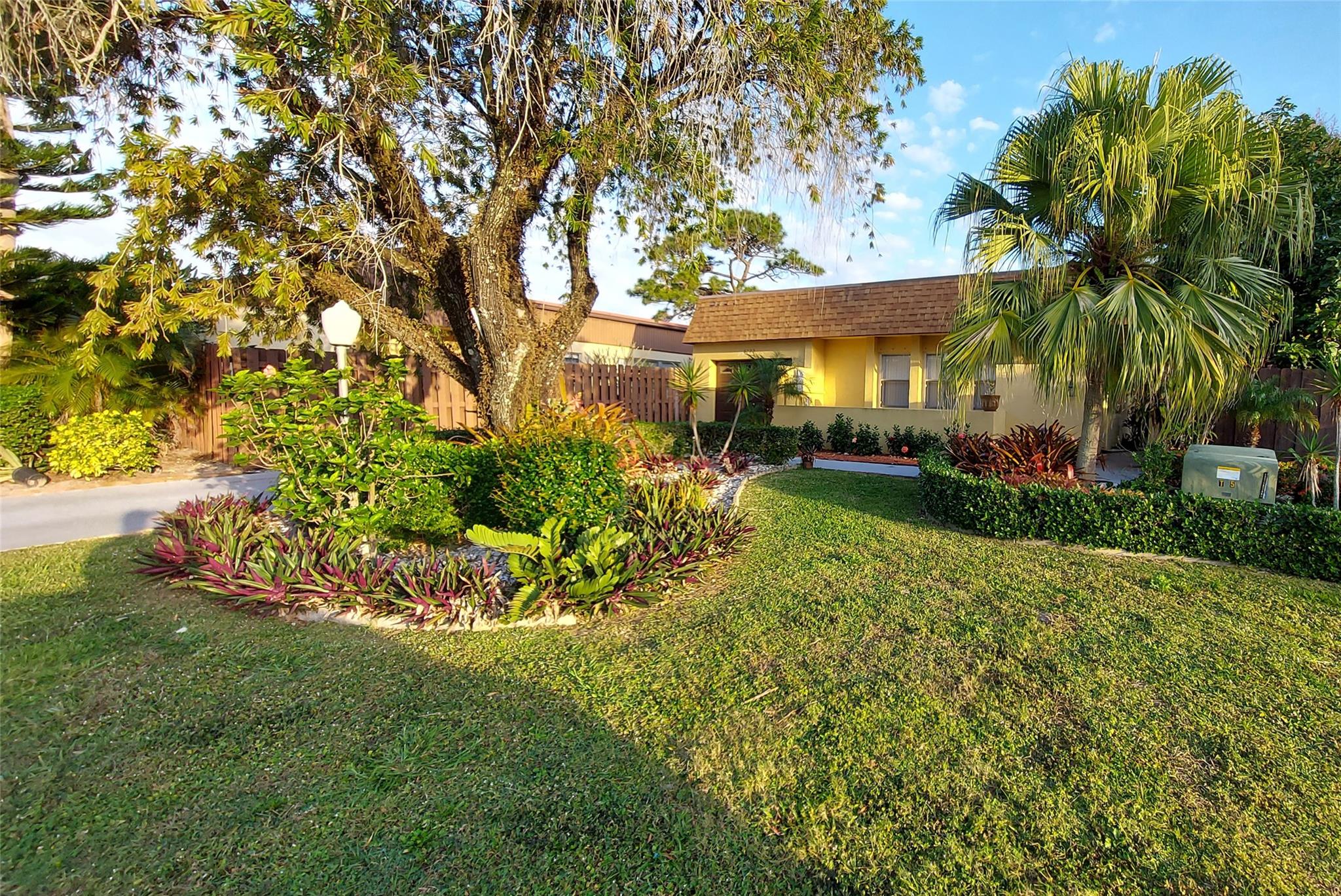 Poinciana Place Ph 02a - Residential