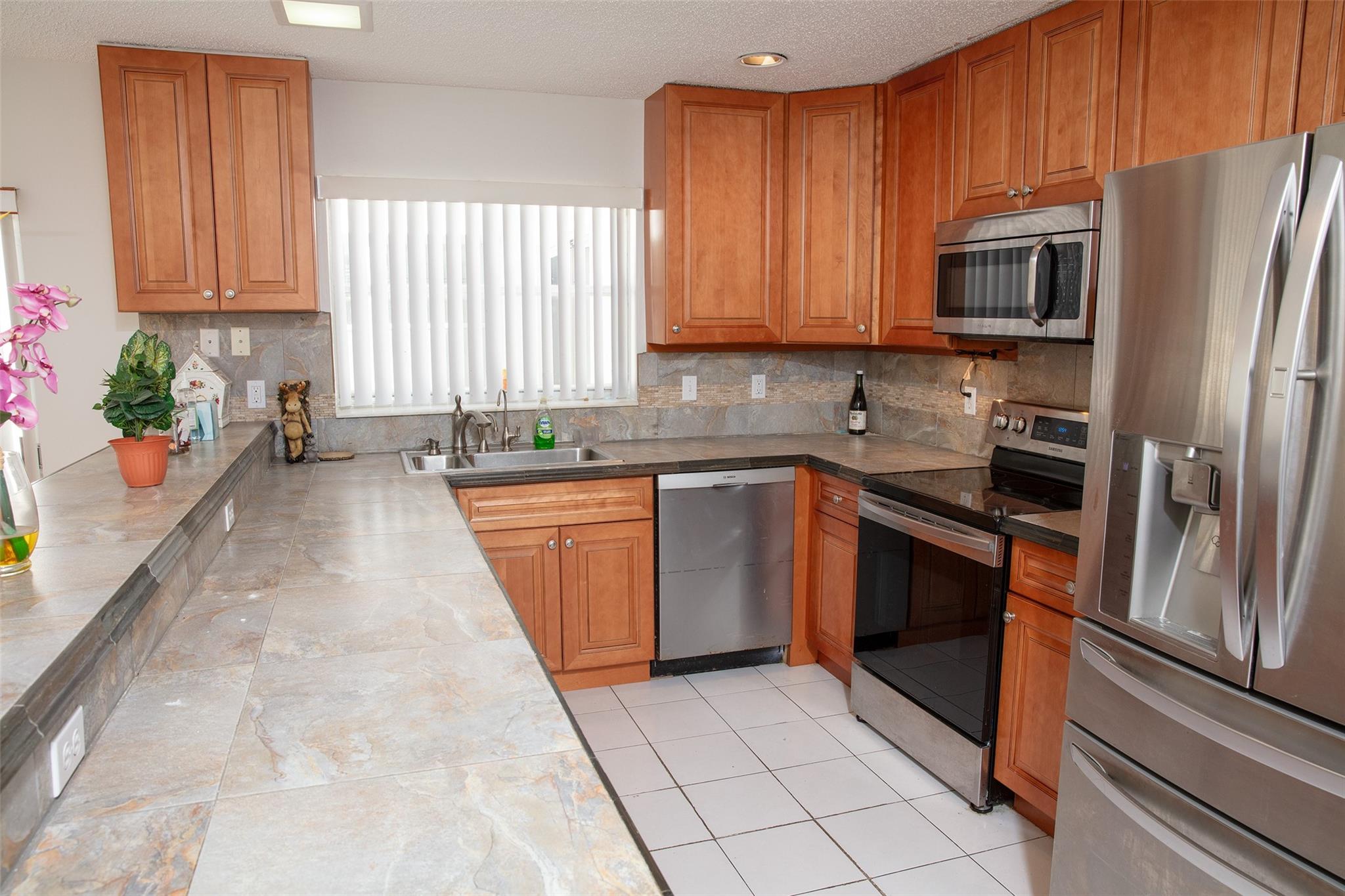Poinciana Place Ph 02a - Residential
