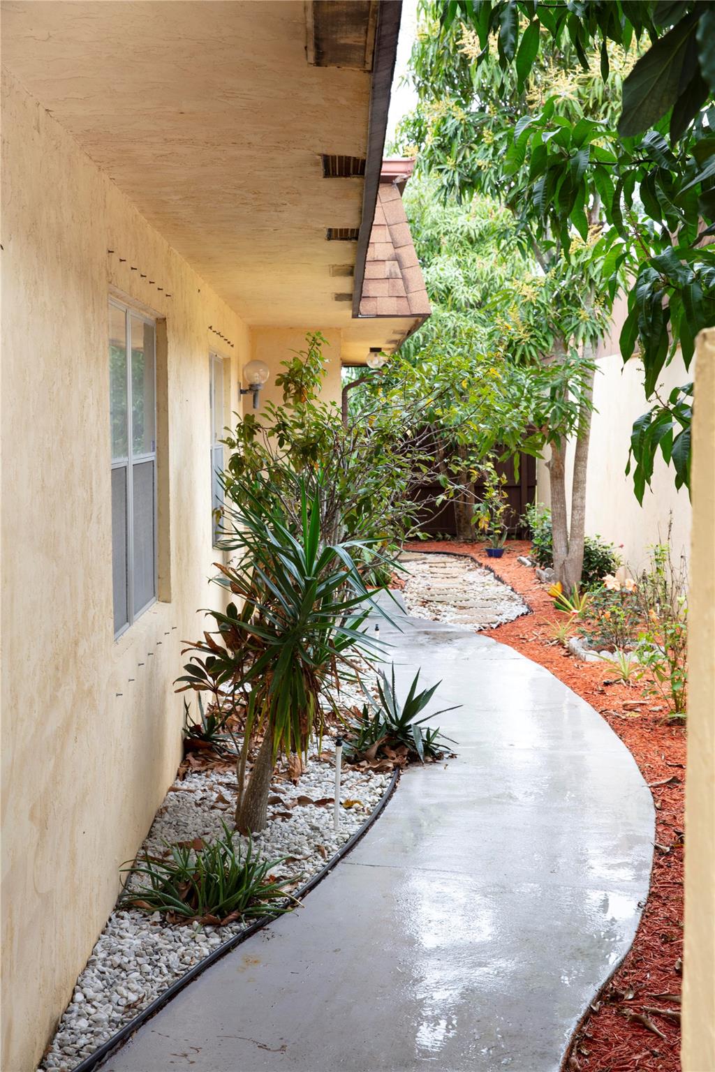 Poinciana Place Ph 02a - Residential