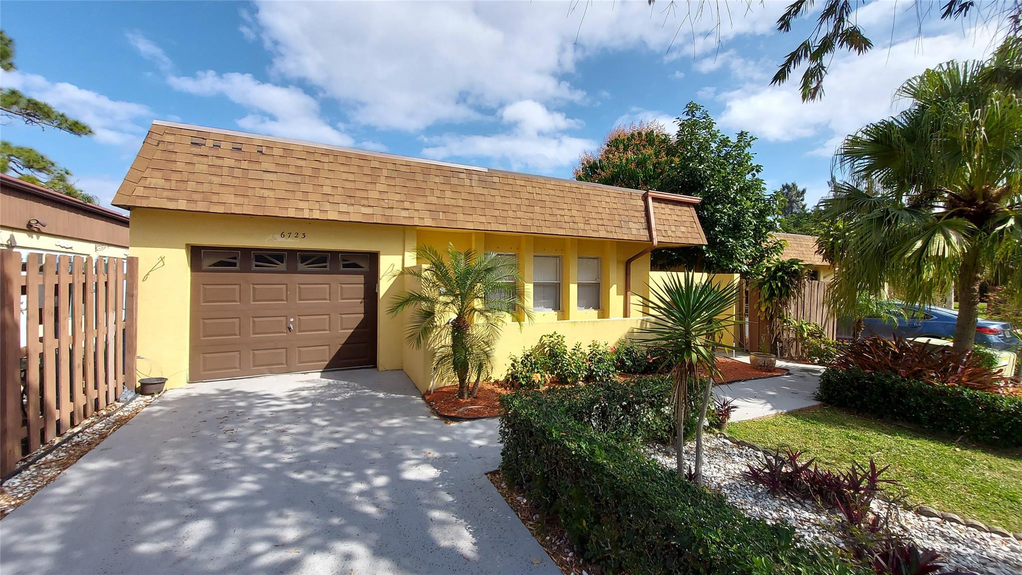 Poinciana Place Ph 02a - Residential