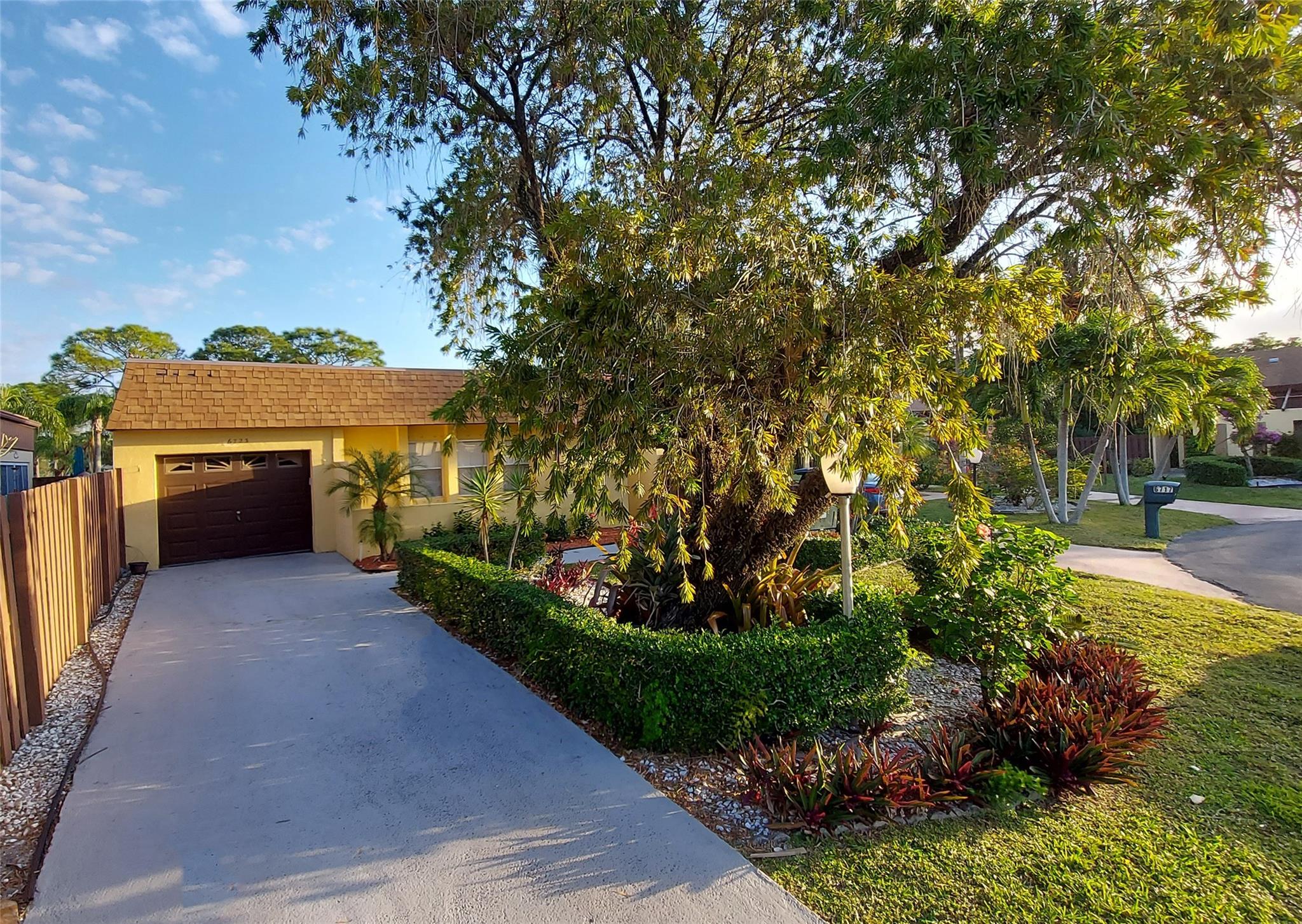 Poinciana Place Ph 02a - Residential