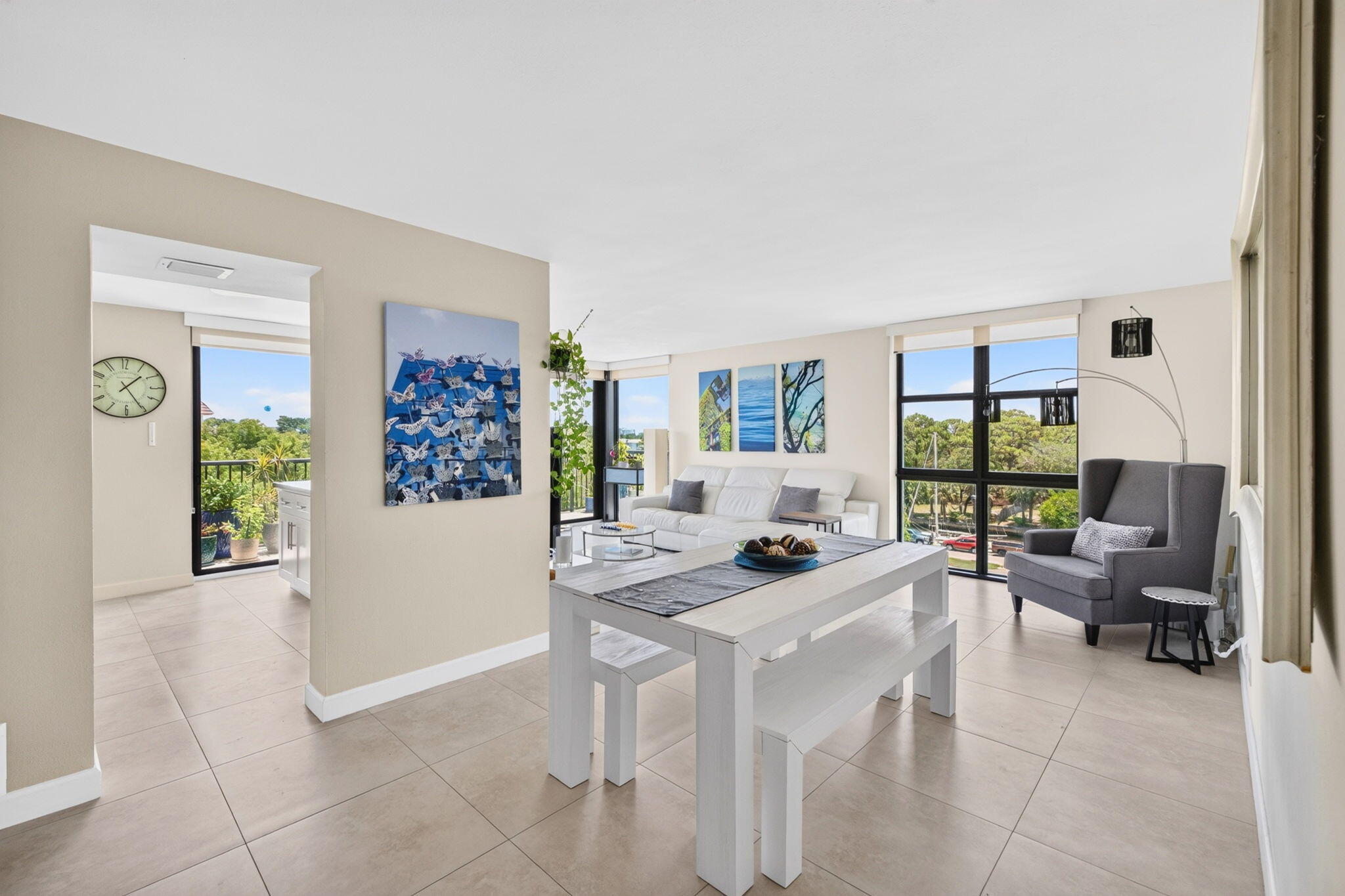 RIVER REACH CONDOMINIUM V - Residential
