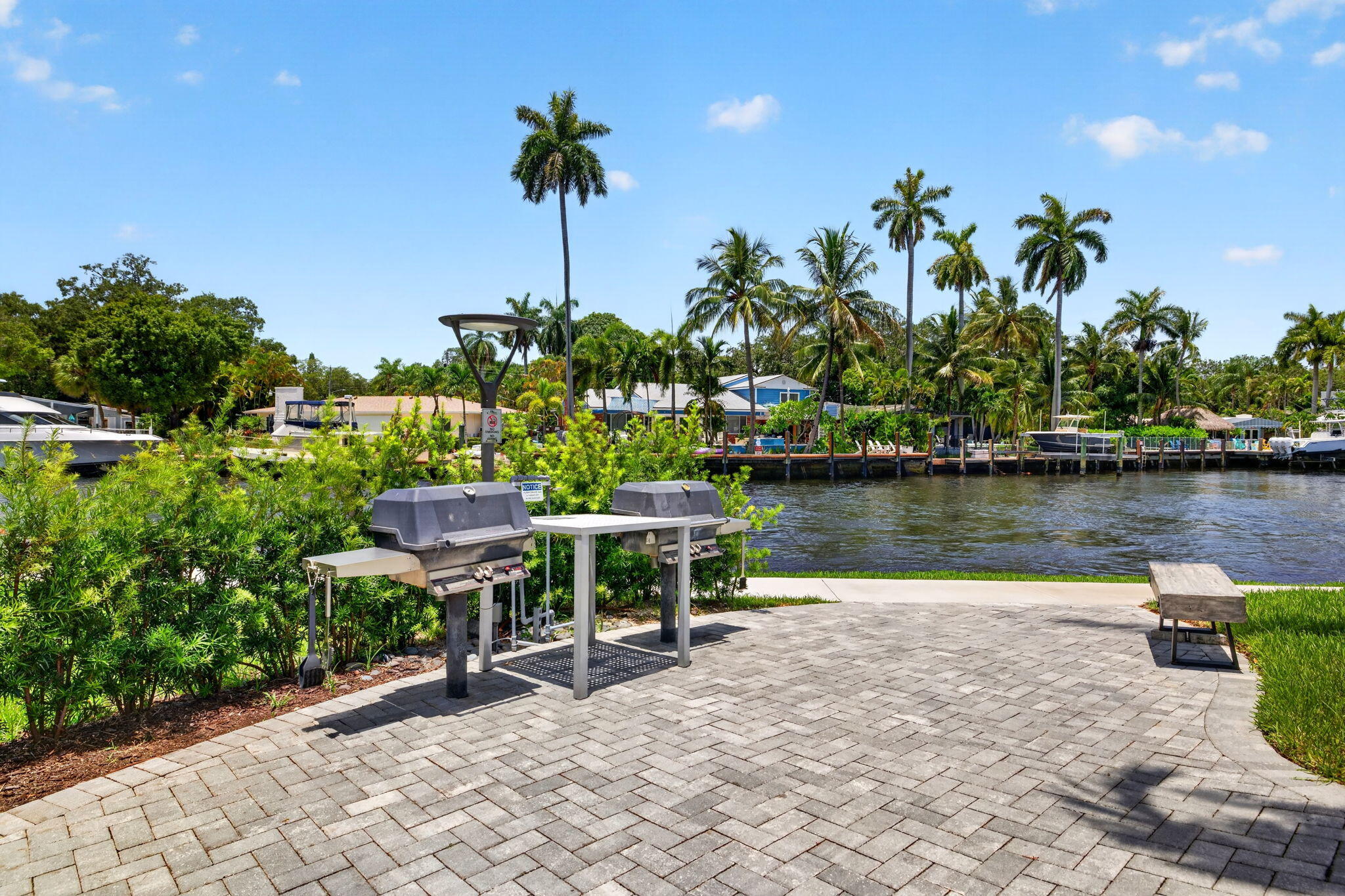 RIVER REACH CONDOMINIUM V - Residential