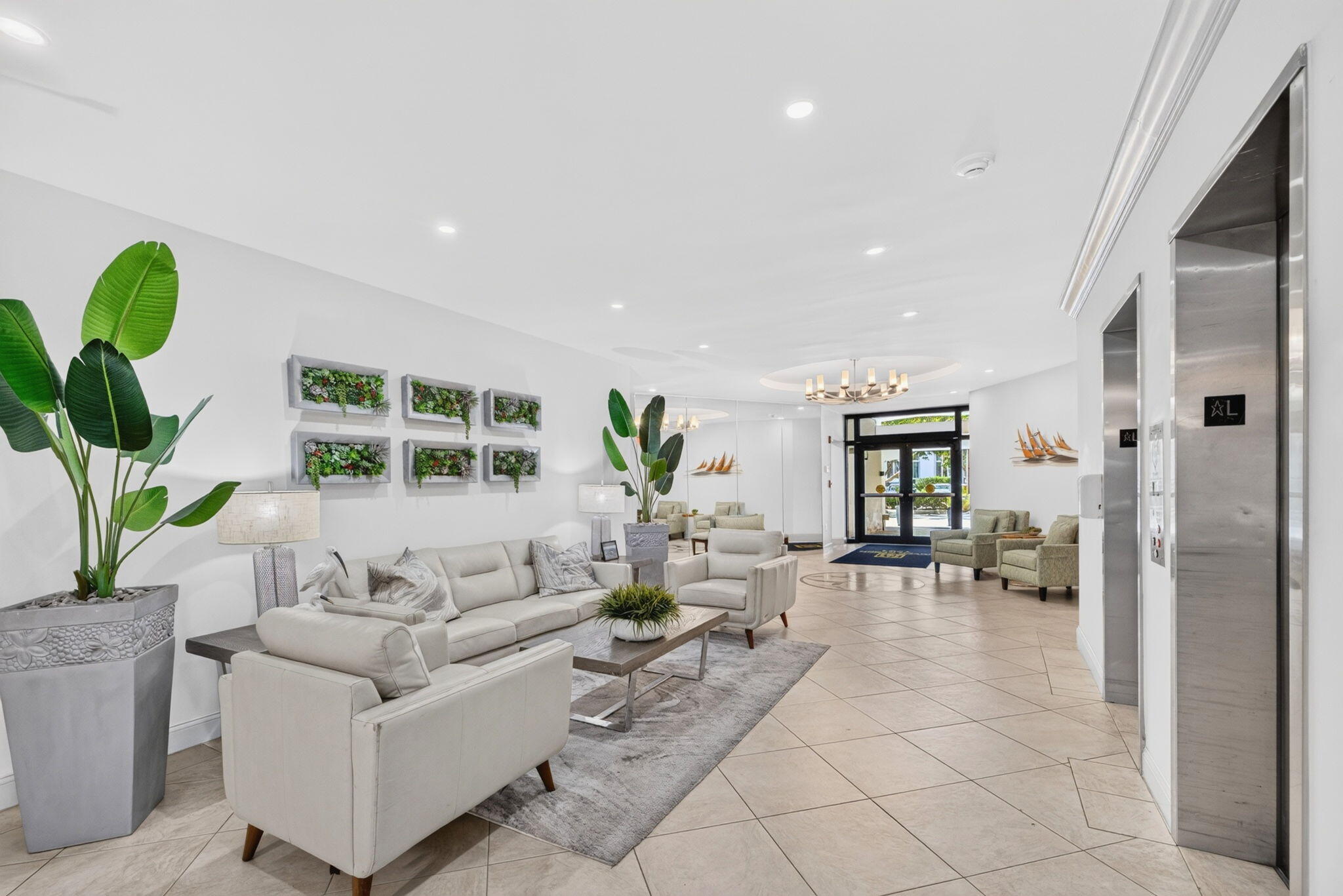 RIVER REACH CONDOMINIUM V - Residential