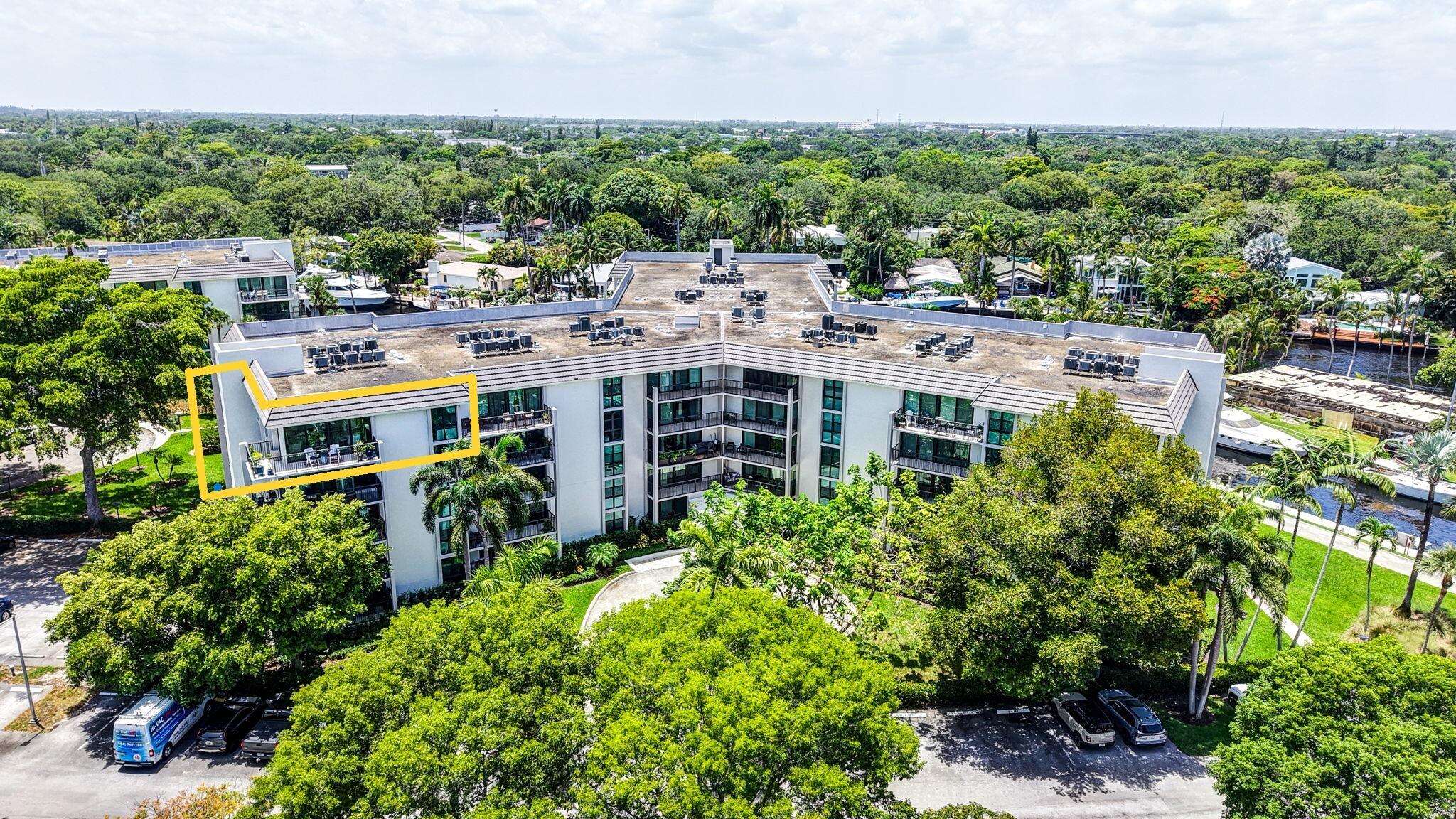 RIVER REACH CONDOMINIUM V - Residential