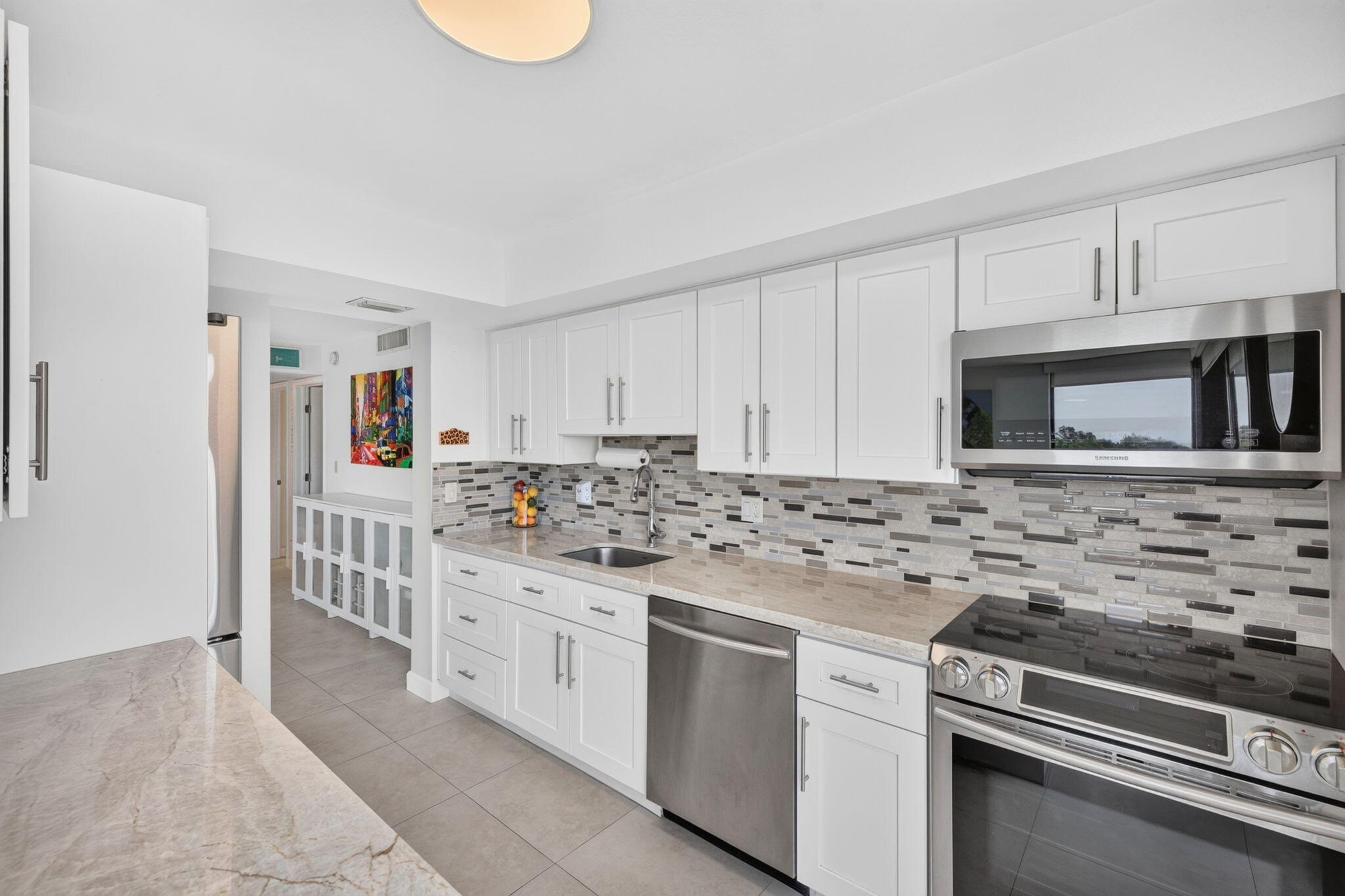 RIVER REACH CONDOMINIUM V - Residential