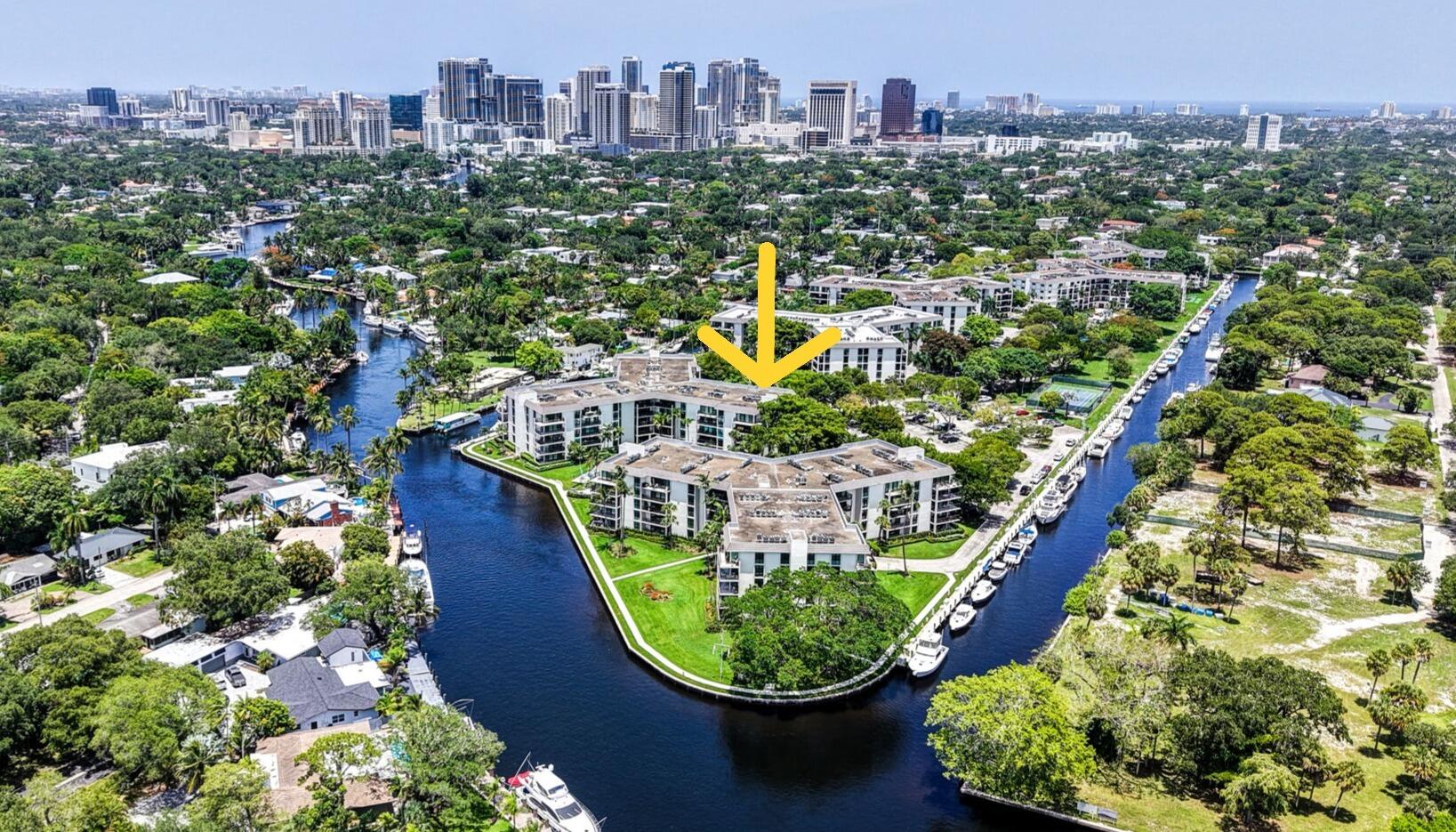 RIVER REACH CONDOMINIUM V - Residential