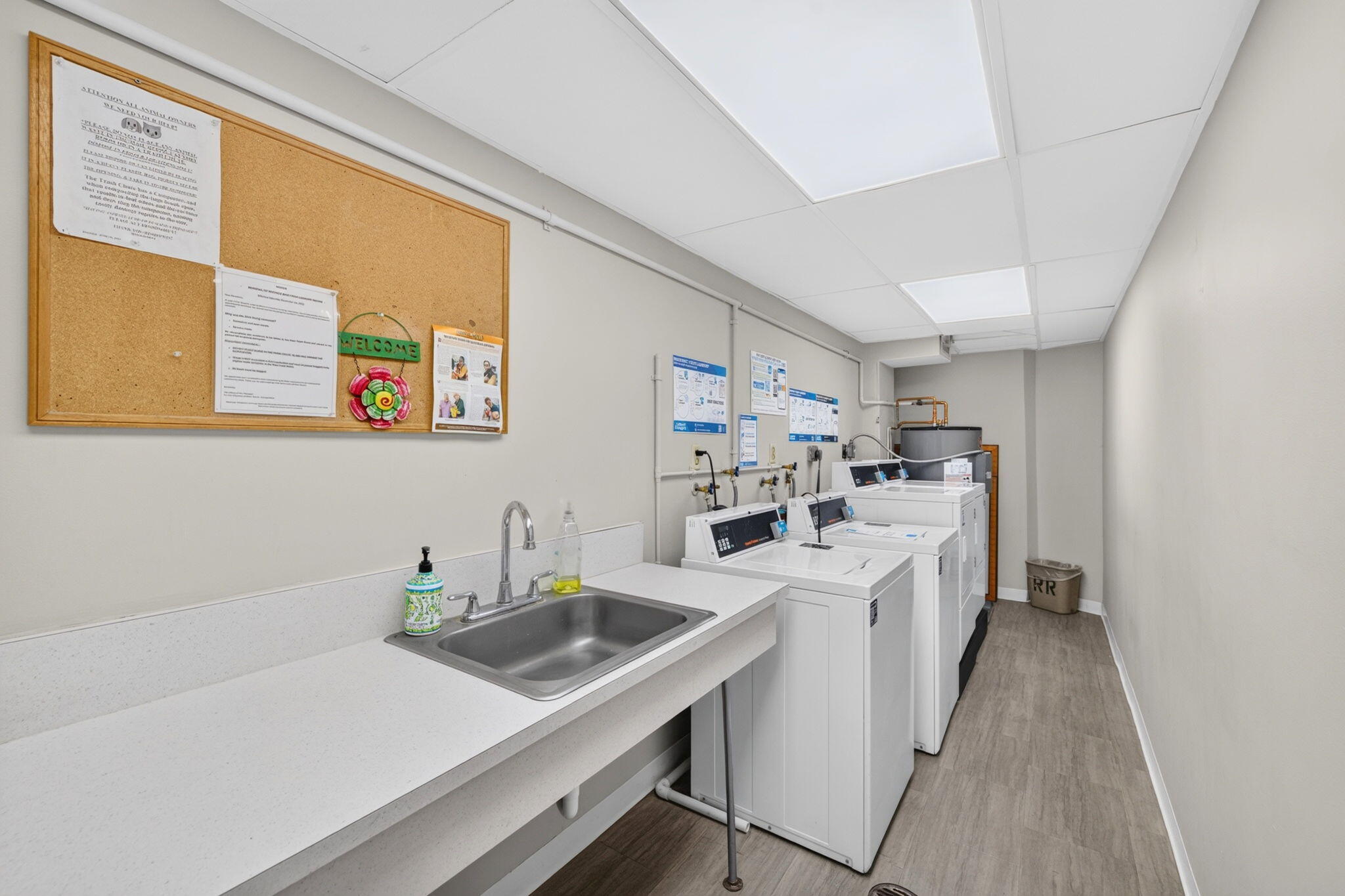 RIVER REACH CONDOMINIUM V - Residential