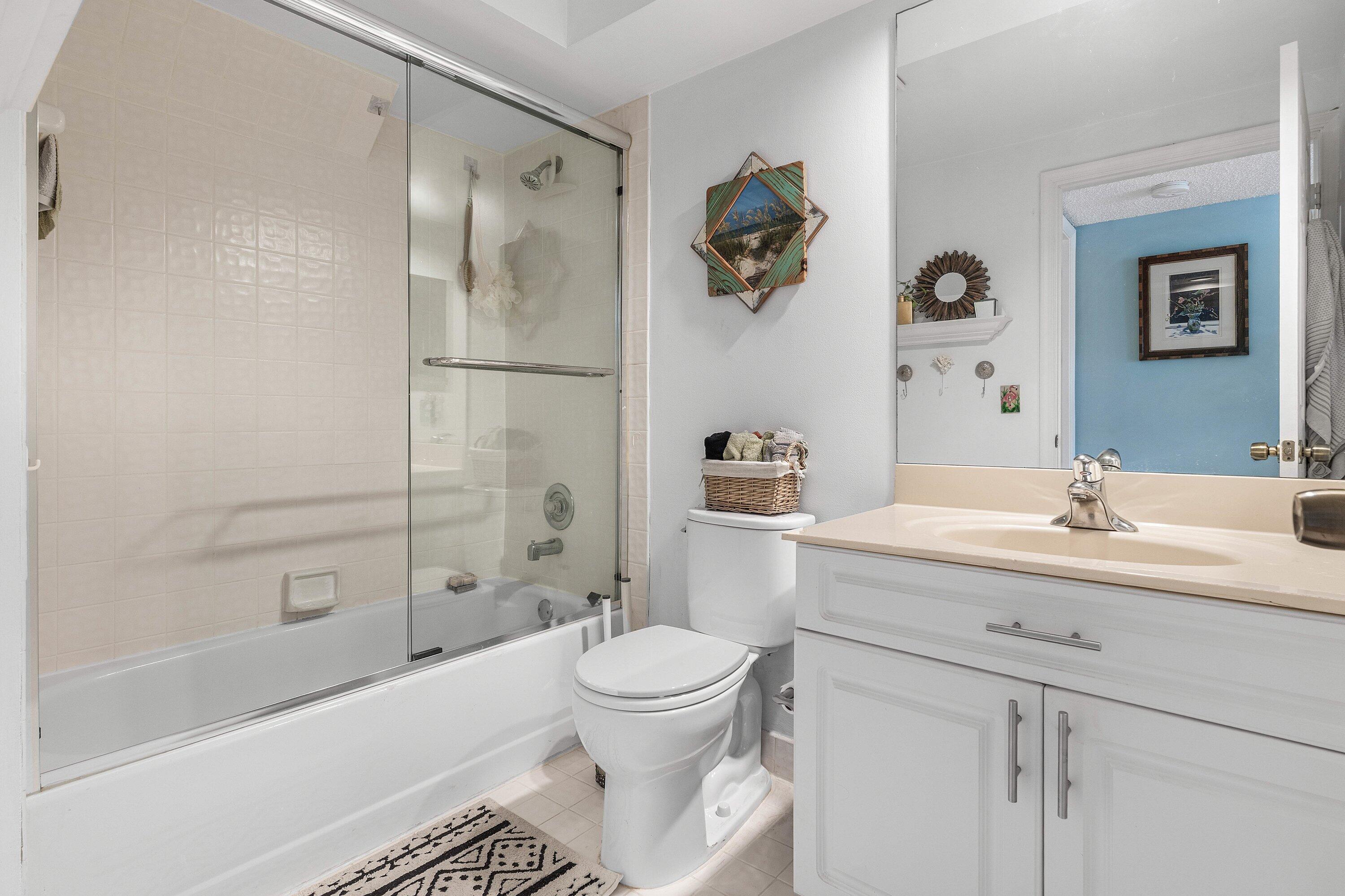 ISLES OF BOCA CONDOS ONE - Residential