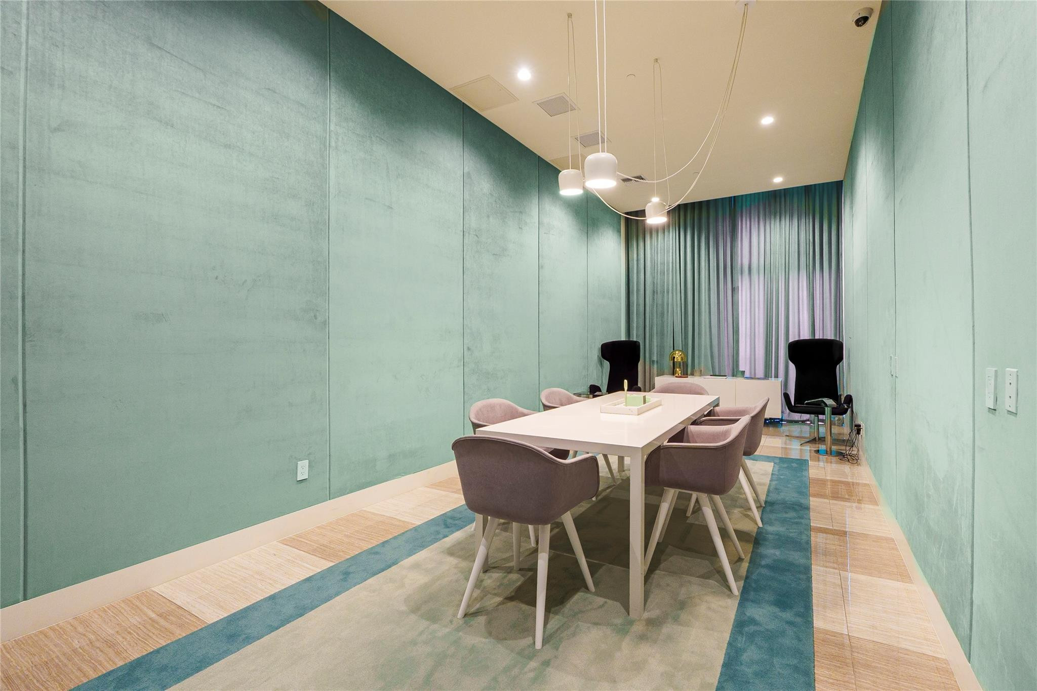 METROPICA NORTH TOWER ONE - Residential