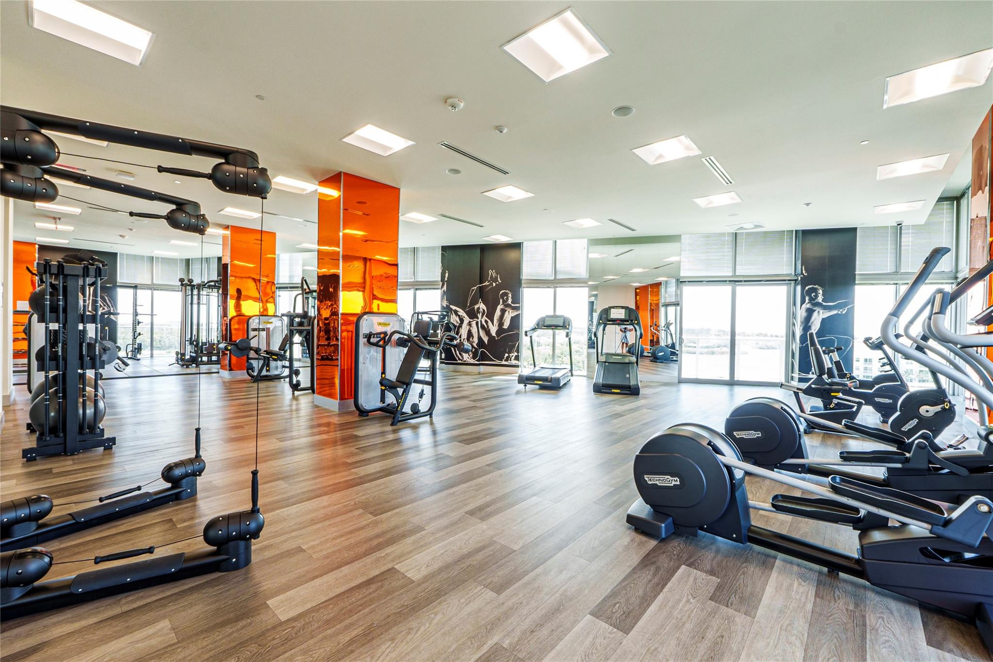 METROPICA NORTH TOWER ONE - Residential