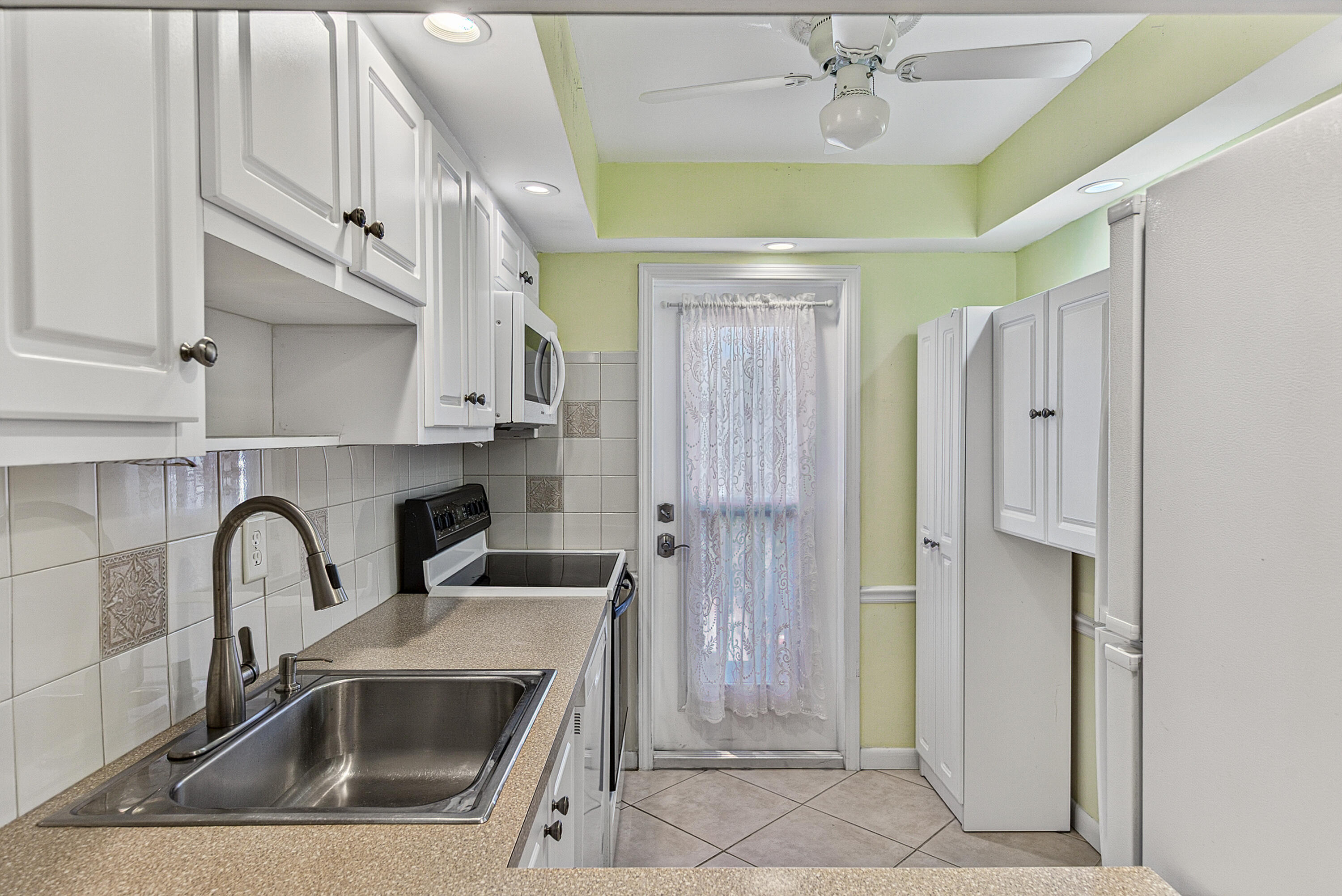 DEERFIELD BEACH GARDENS CONDO - Residential
