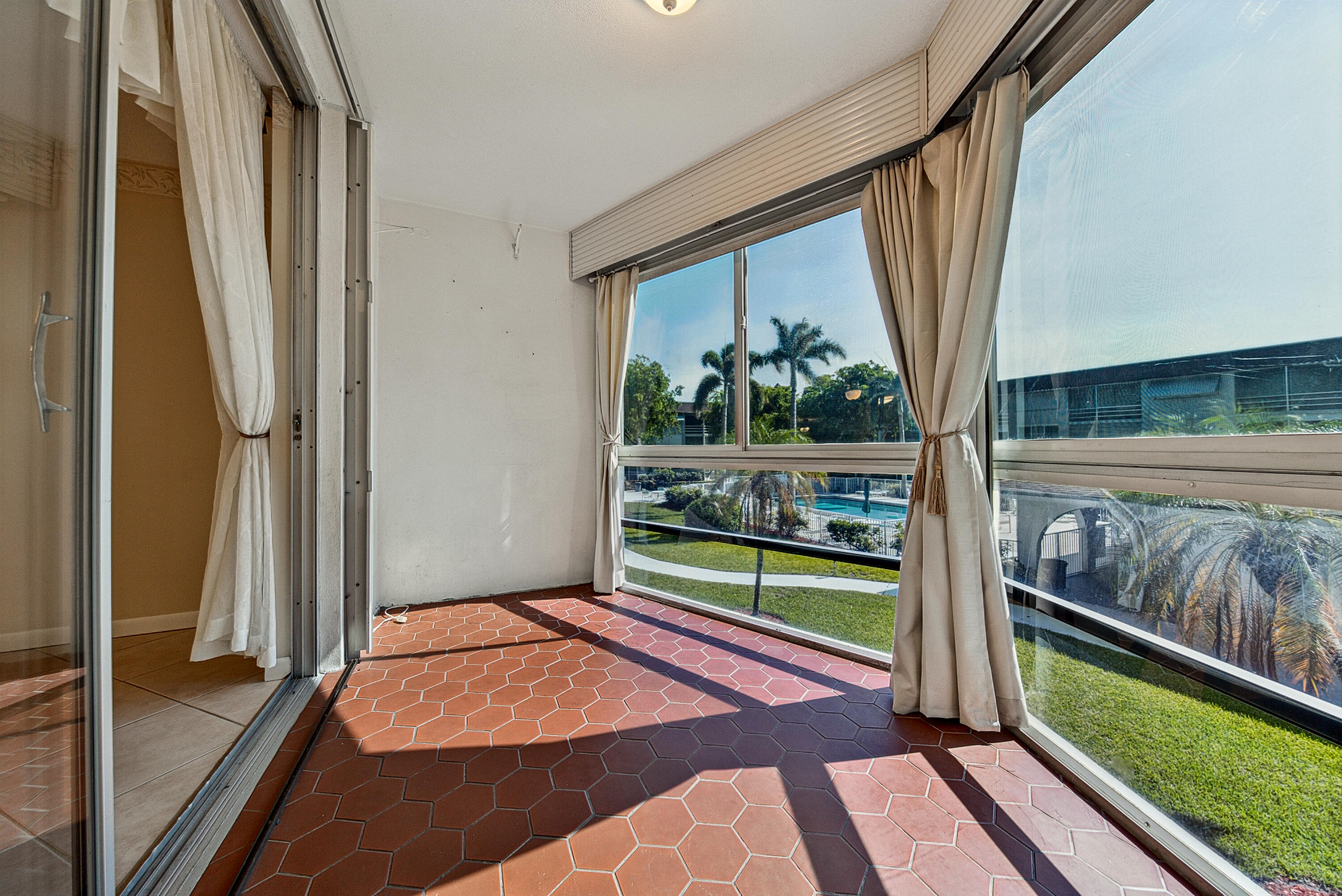 DEERFIELD BEACH GARDENS CONDO - Residential