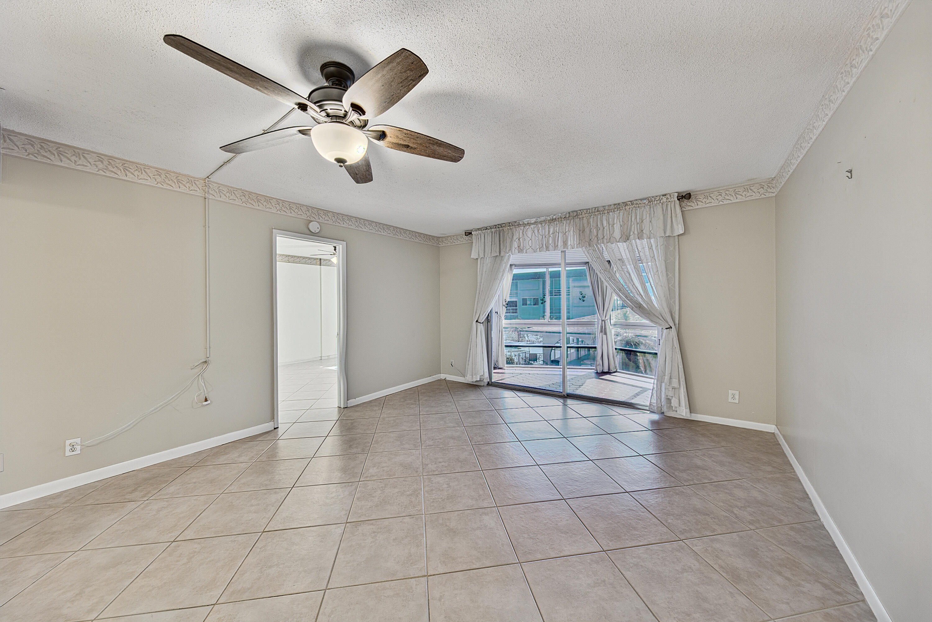 DEERFIELD BEACH GARDENS CONDO - Residential