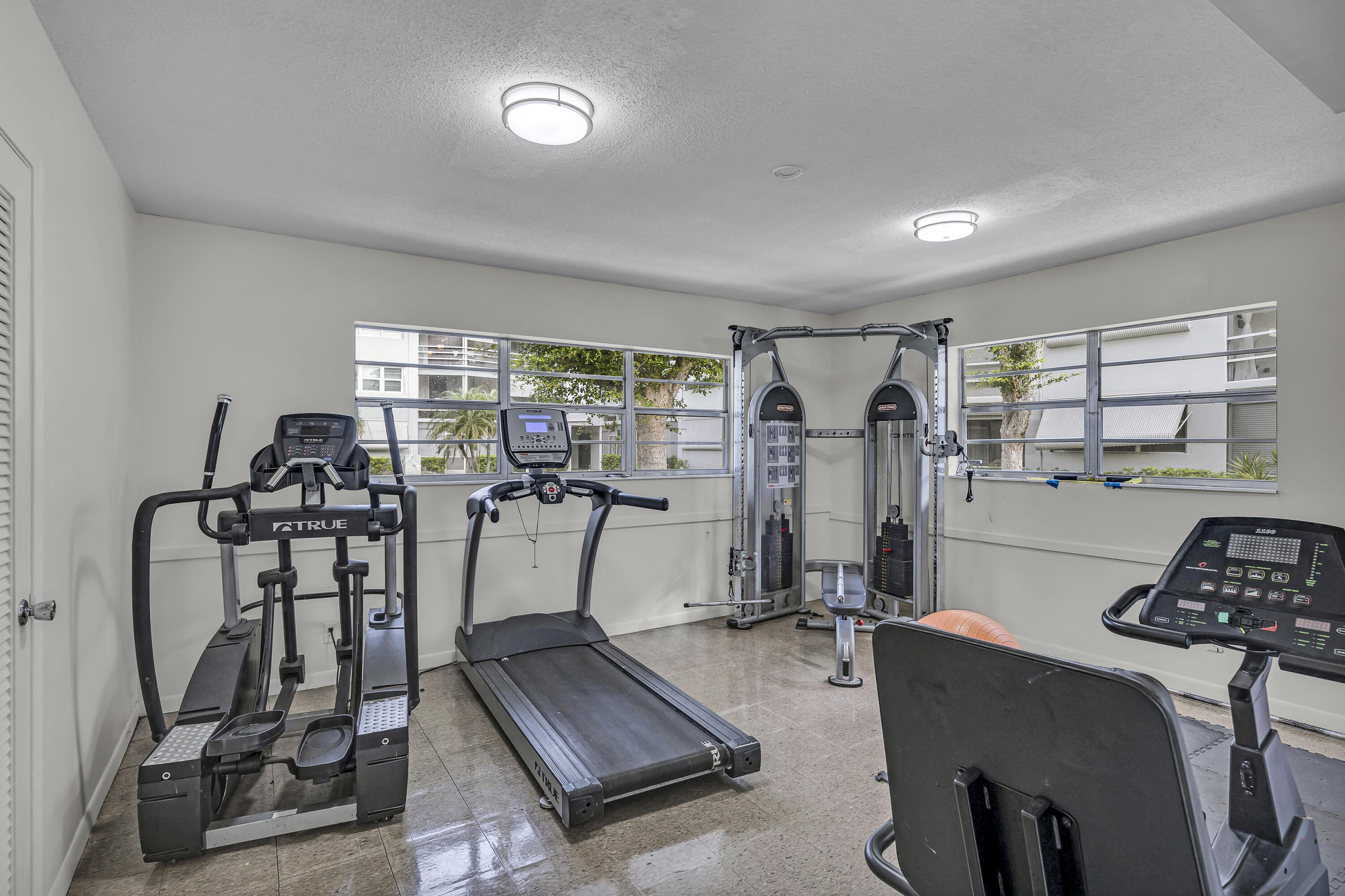 DEERFIELD BEACH GARDENS CONDO - Residential