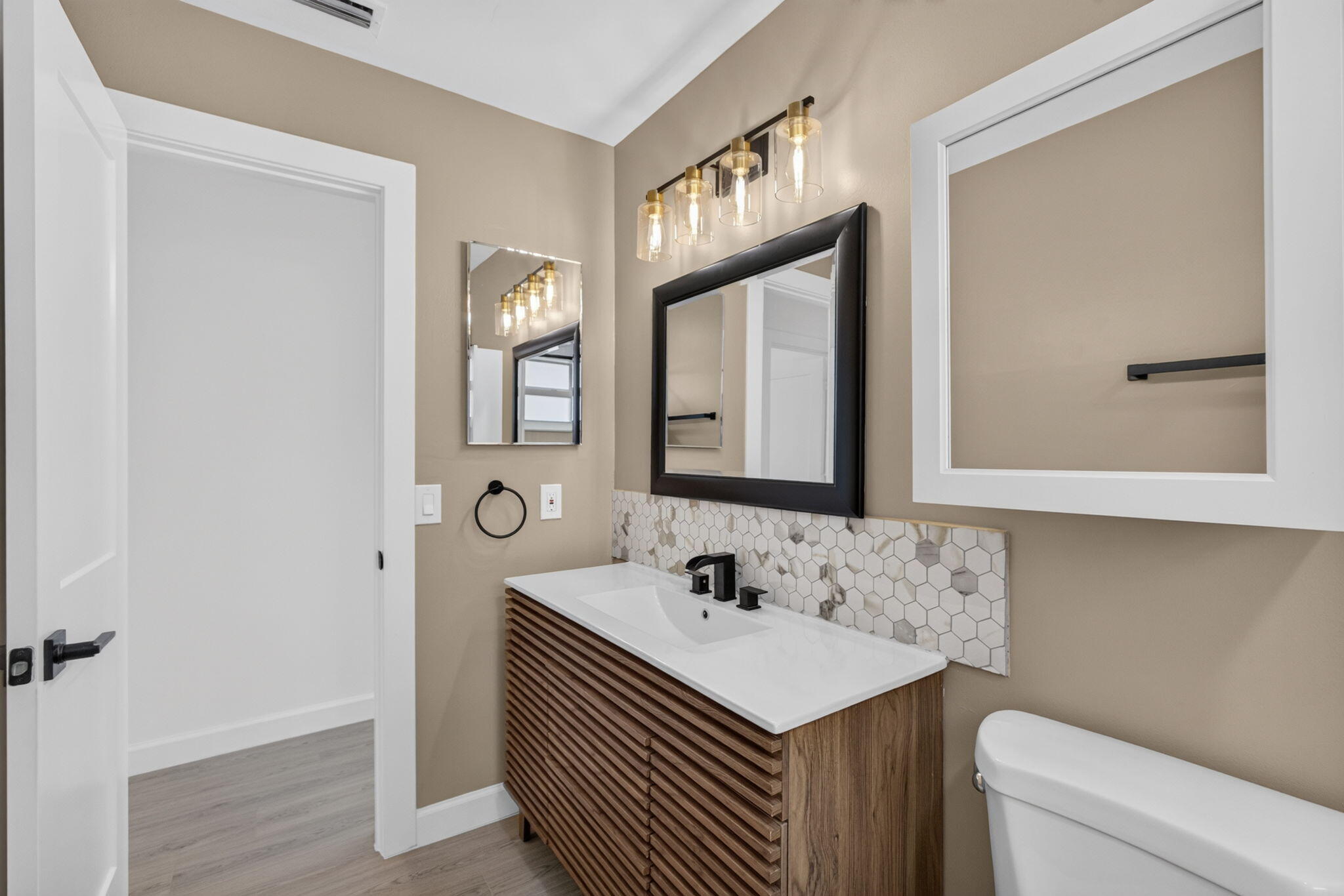 INLET CITY - Residential